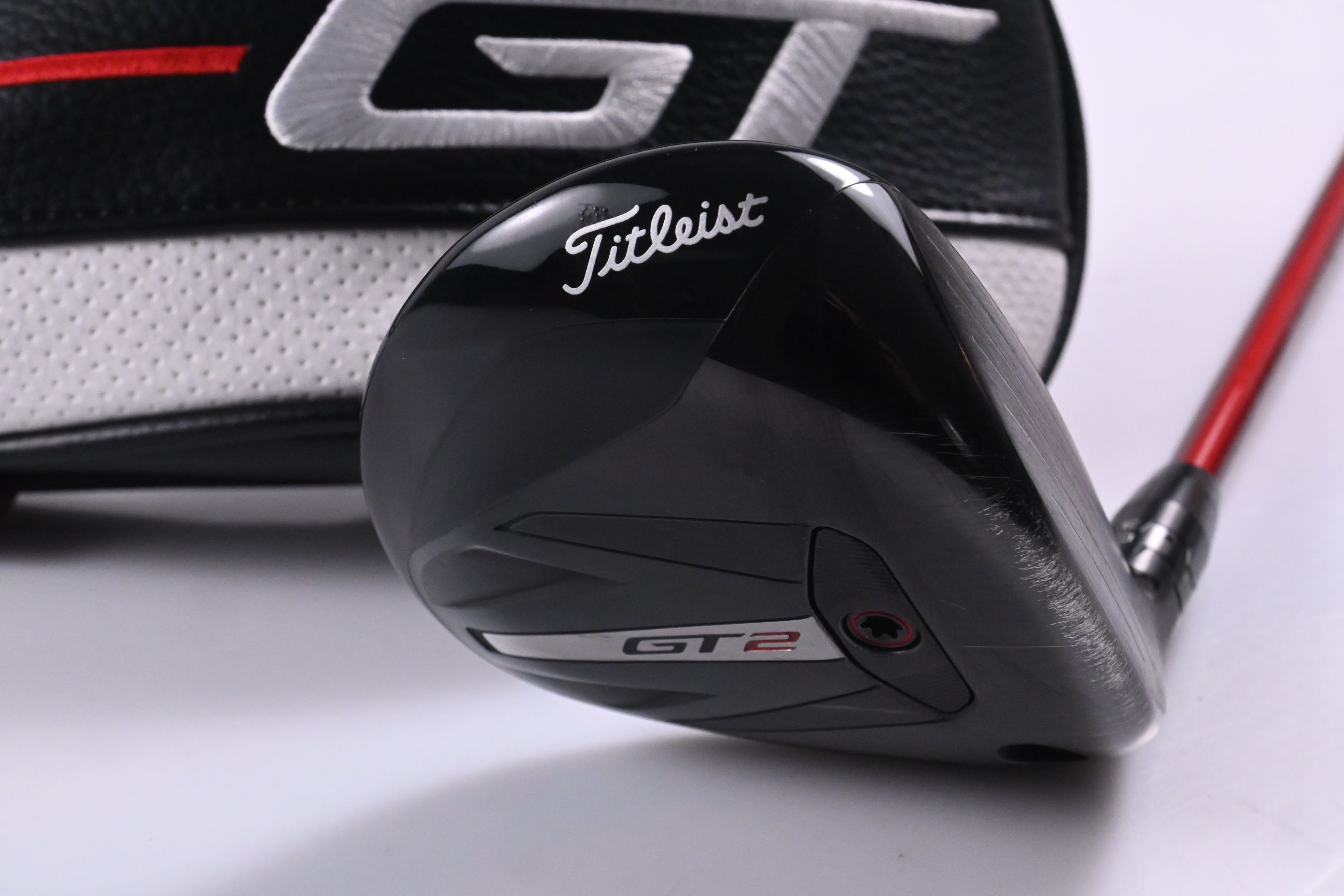Titleist GT2 #5 Wood / 18 Degree / Regular Flex Project X Denali Red 60 Shaft