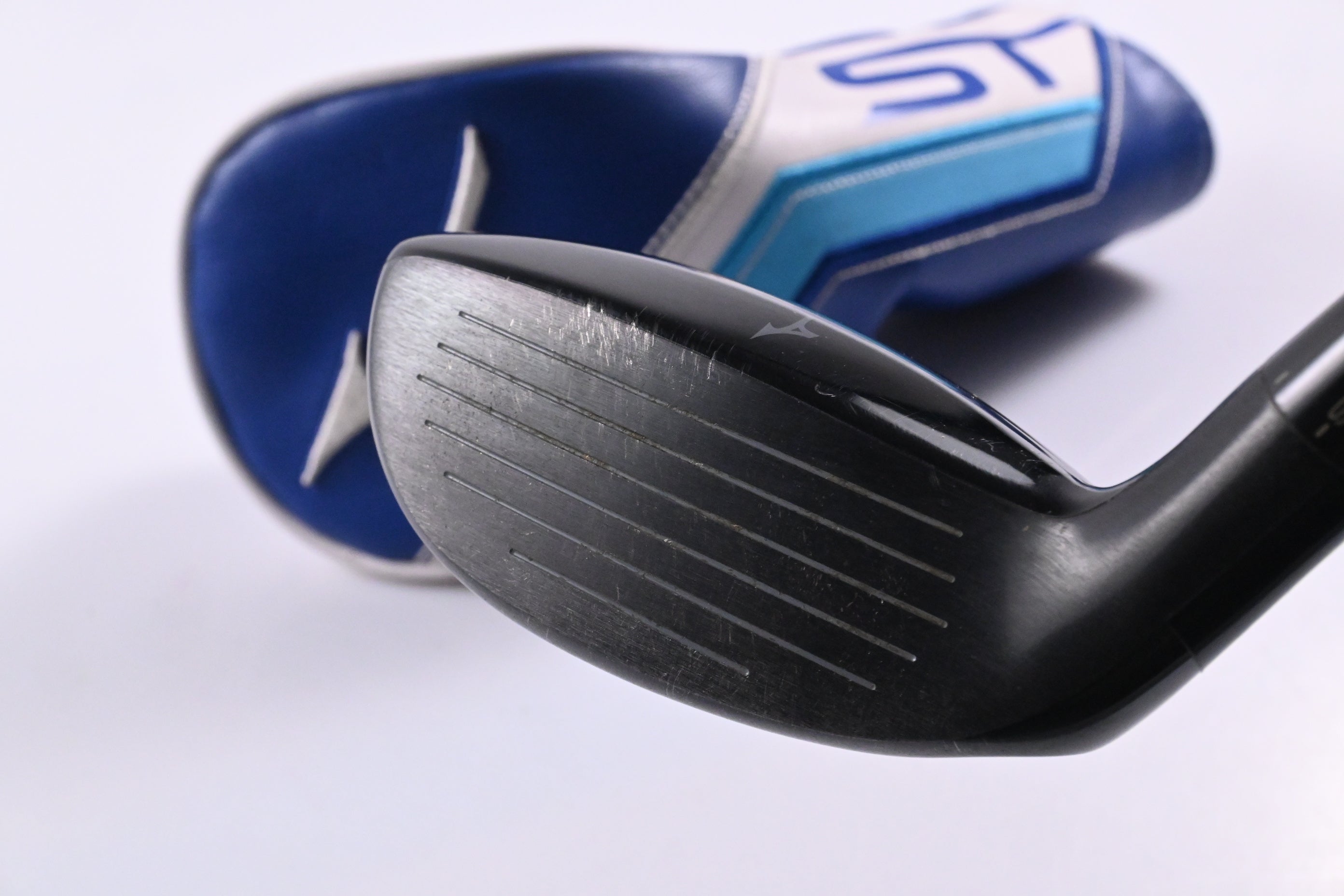 Mizuno ST-Max 230 #3 Hybrid / 19 Degree / Stiff Flex UST Mamiya LIN-Q 75 Shaft