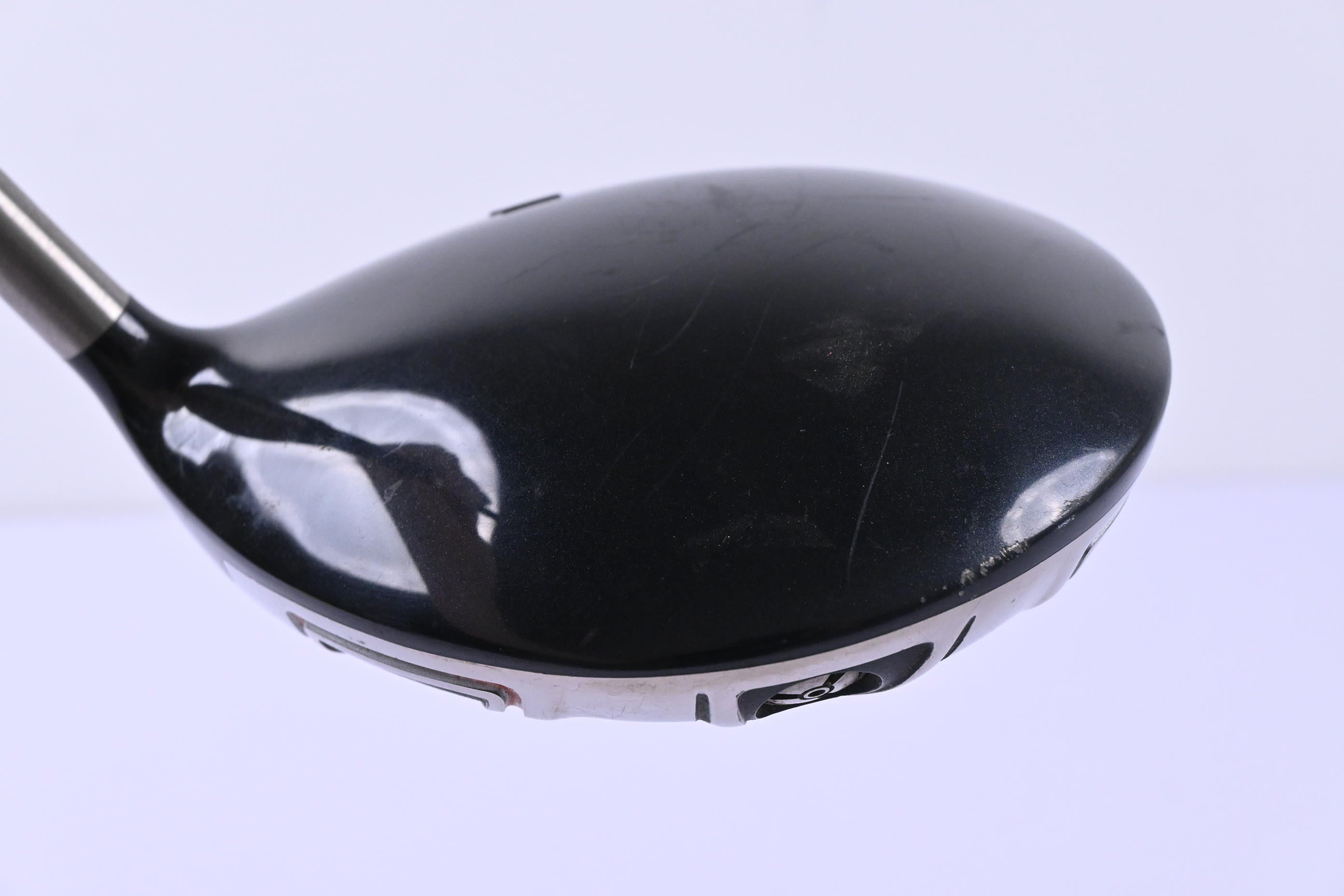 Titleist 909 D2 Driver / 9.5 Degree / Stiff Flex Aldila Voodoo Shaft