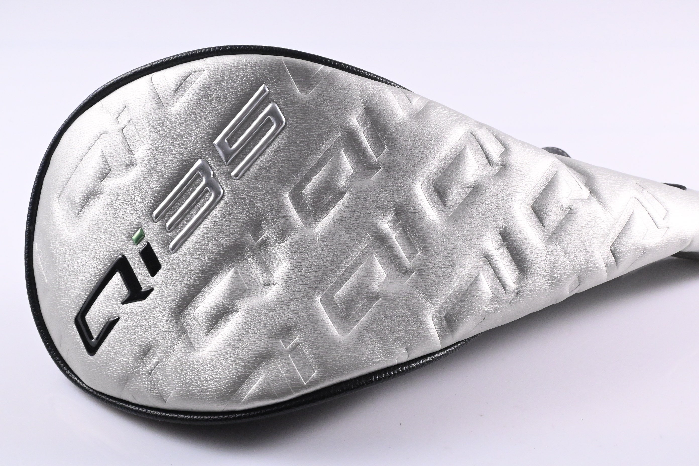 Taylormade Qi35 Driver / 10.5 Degree / Stiff Flex Fujikura Air Speeder 50 Shaft