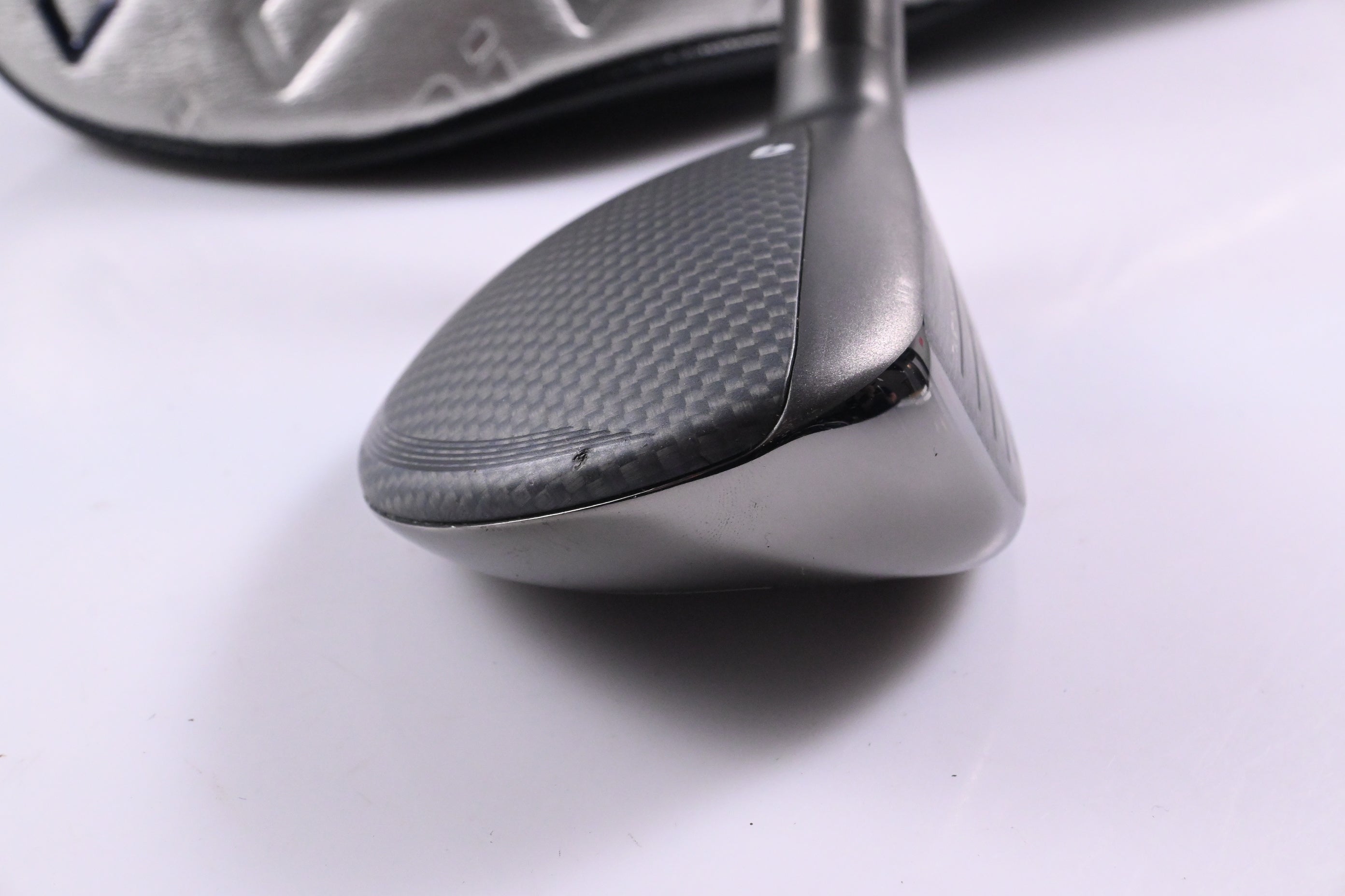 Taylormade Qi35 #4 Hybrid / 22 Degree / Regular Flex Fujikura Ventus Blue 6