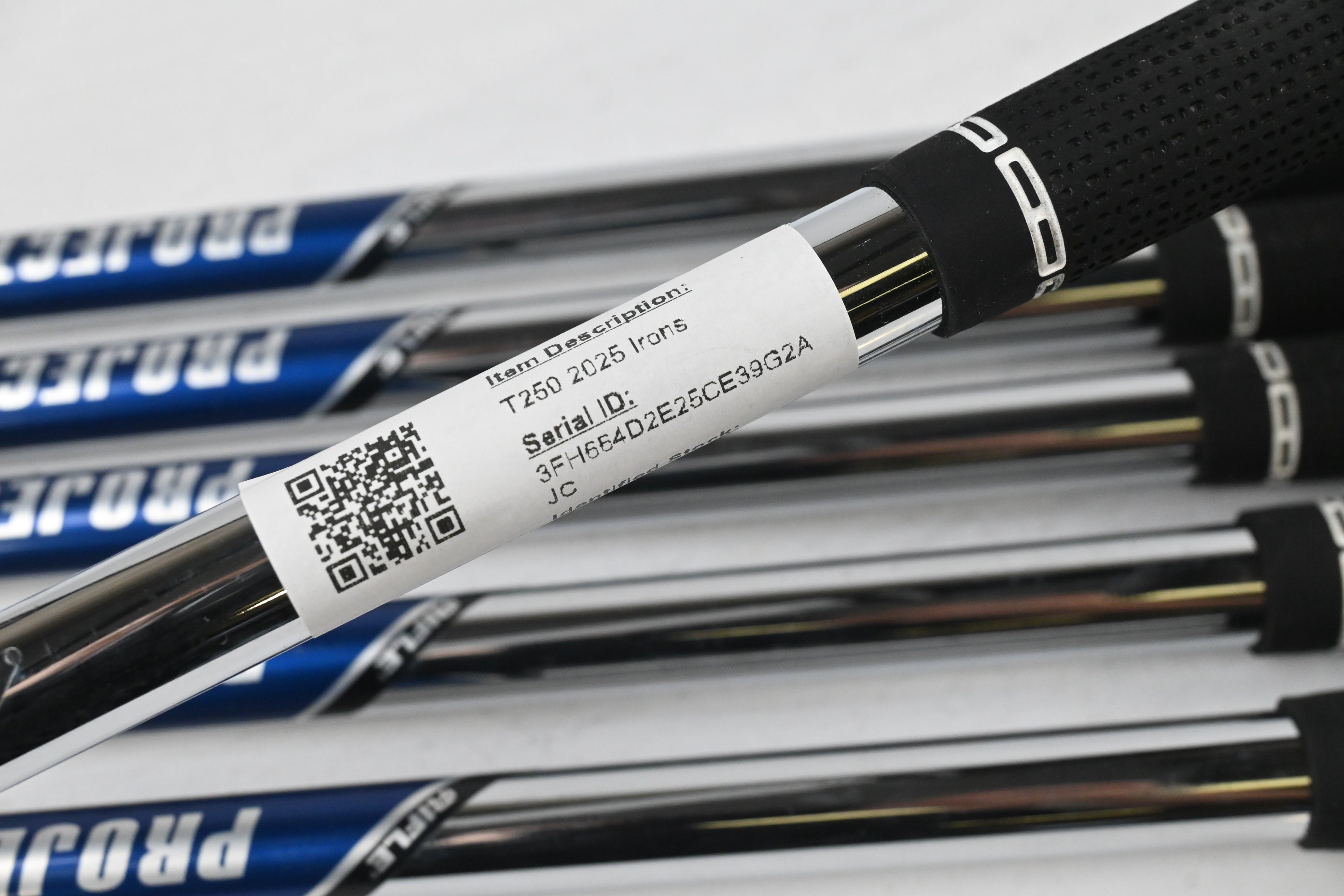 Titleist T250 2025 Irons / 5-PW / Stiff Flex Project X Rifle Shafts