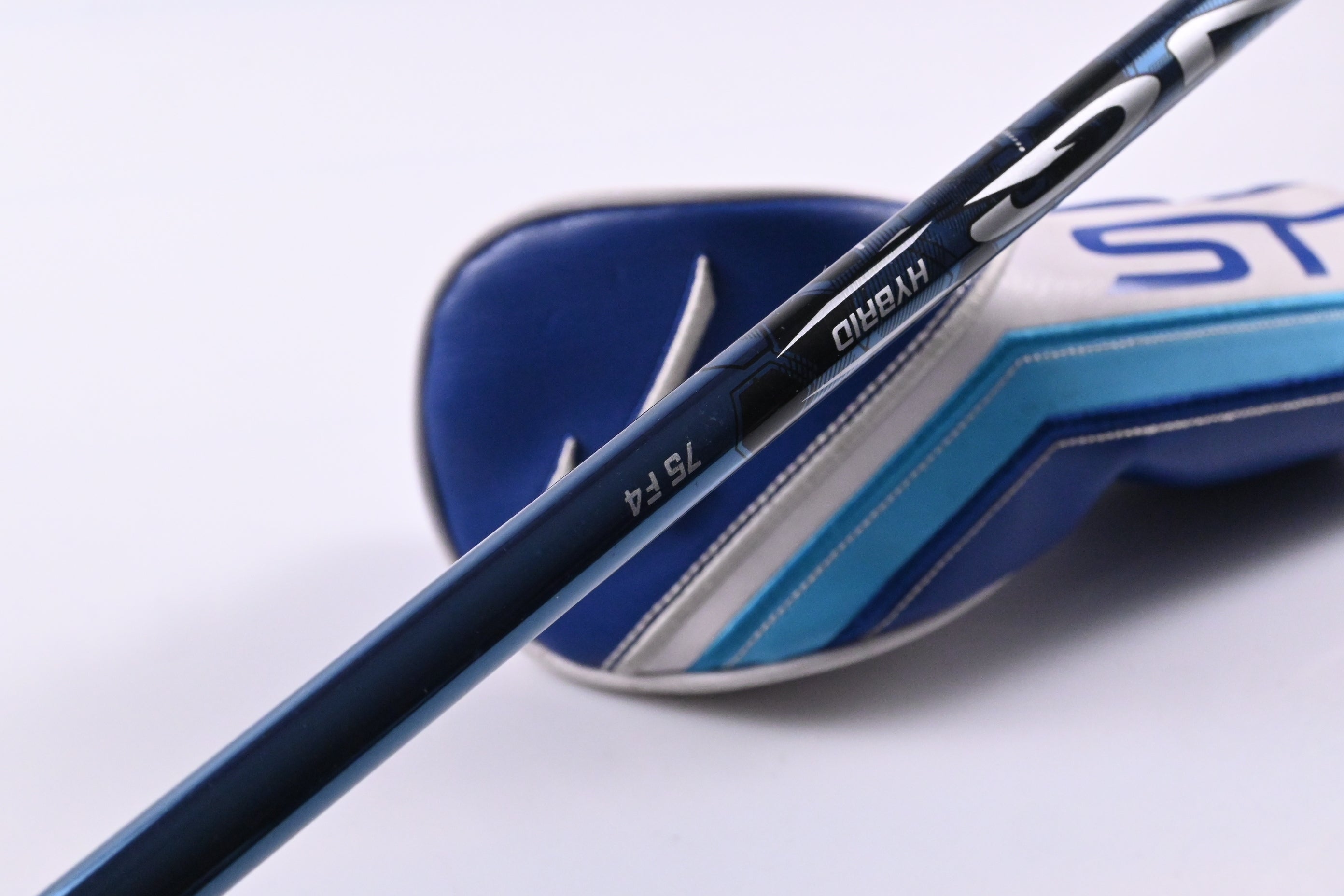 Mizuno ST-Max 230 #3 Hybrid / 19 Degree / Stiff Flex UST Mamiya LIN-Q 75 Shaft