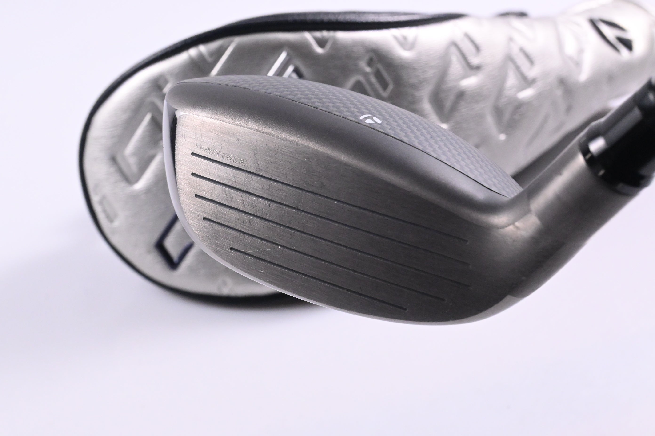 Taylormade Qi35 #4 Hybrid / 22 Degree / Regular Flex Fujikura Ventus Blue 6