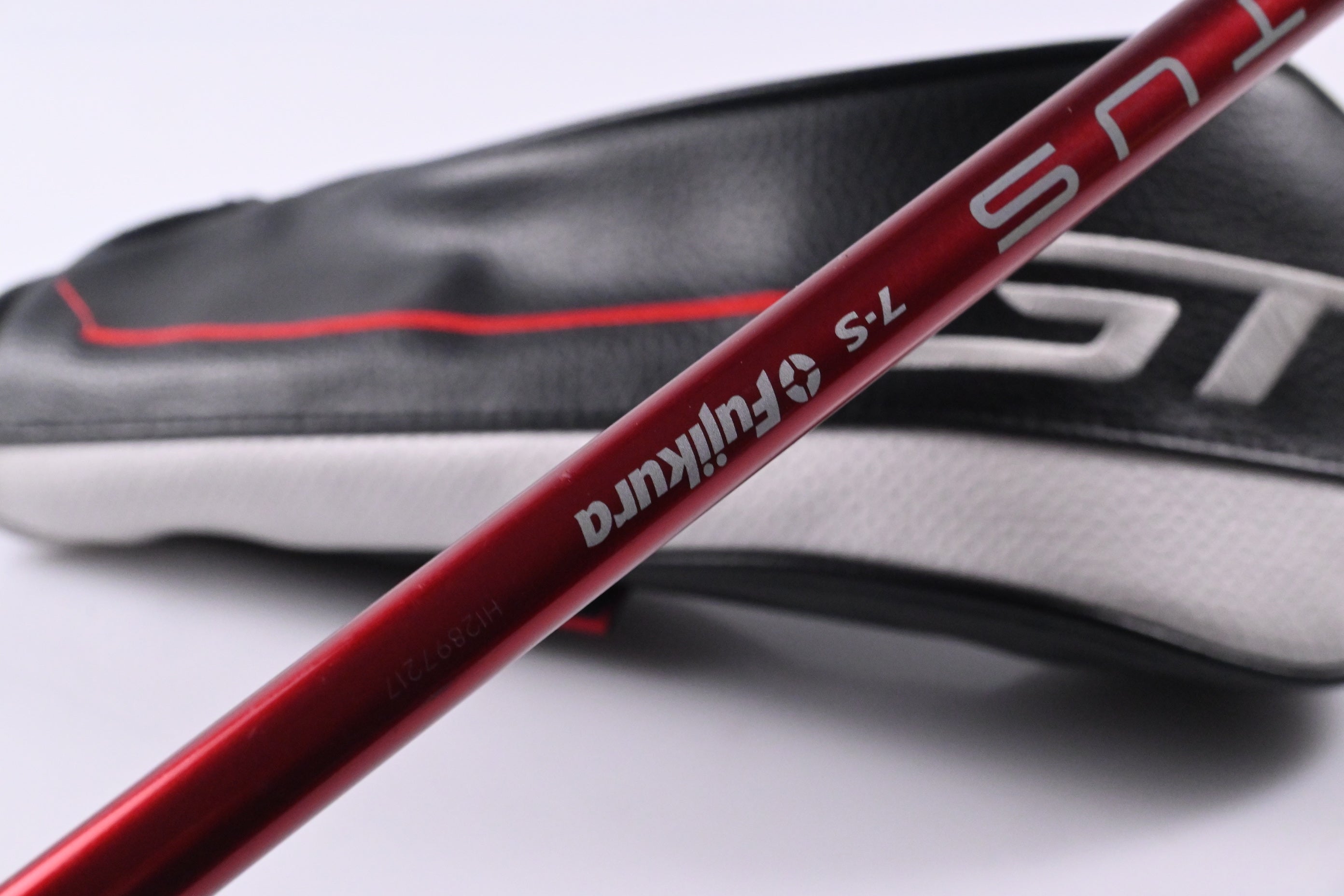 Titleist GT2 #5 Wood / 18 Degree / Stiff Flex Ventus Velocore Red 7 Shaft