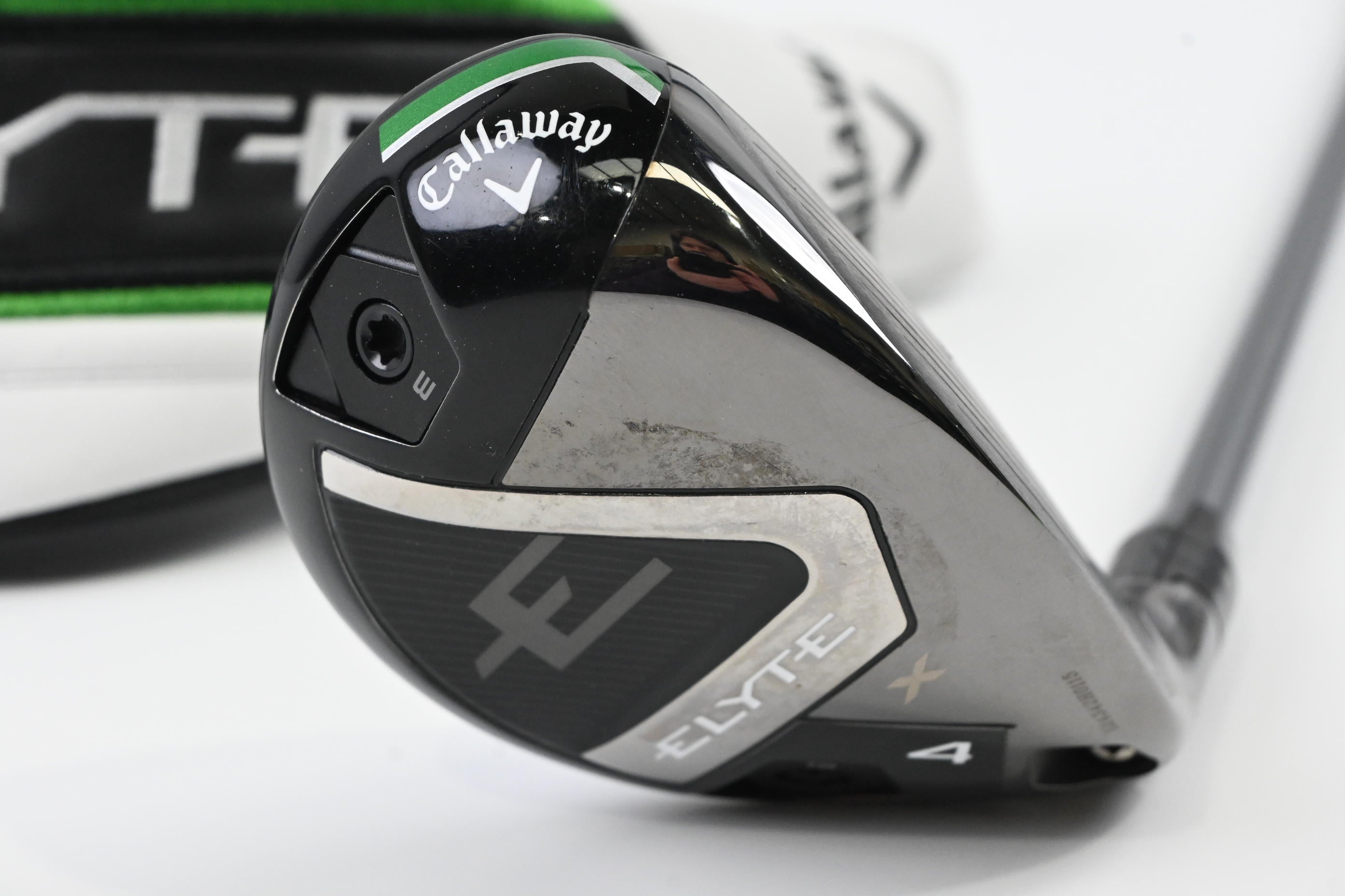 Callaway Elyte X #4 Hybrid / 21 Degree / Regular Flex Denali Charcoal 60 Shaft