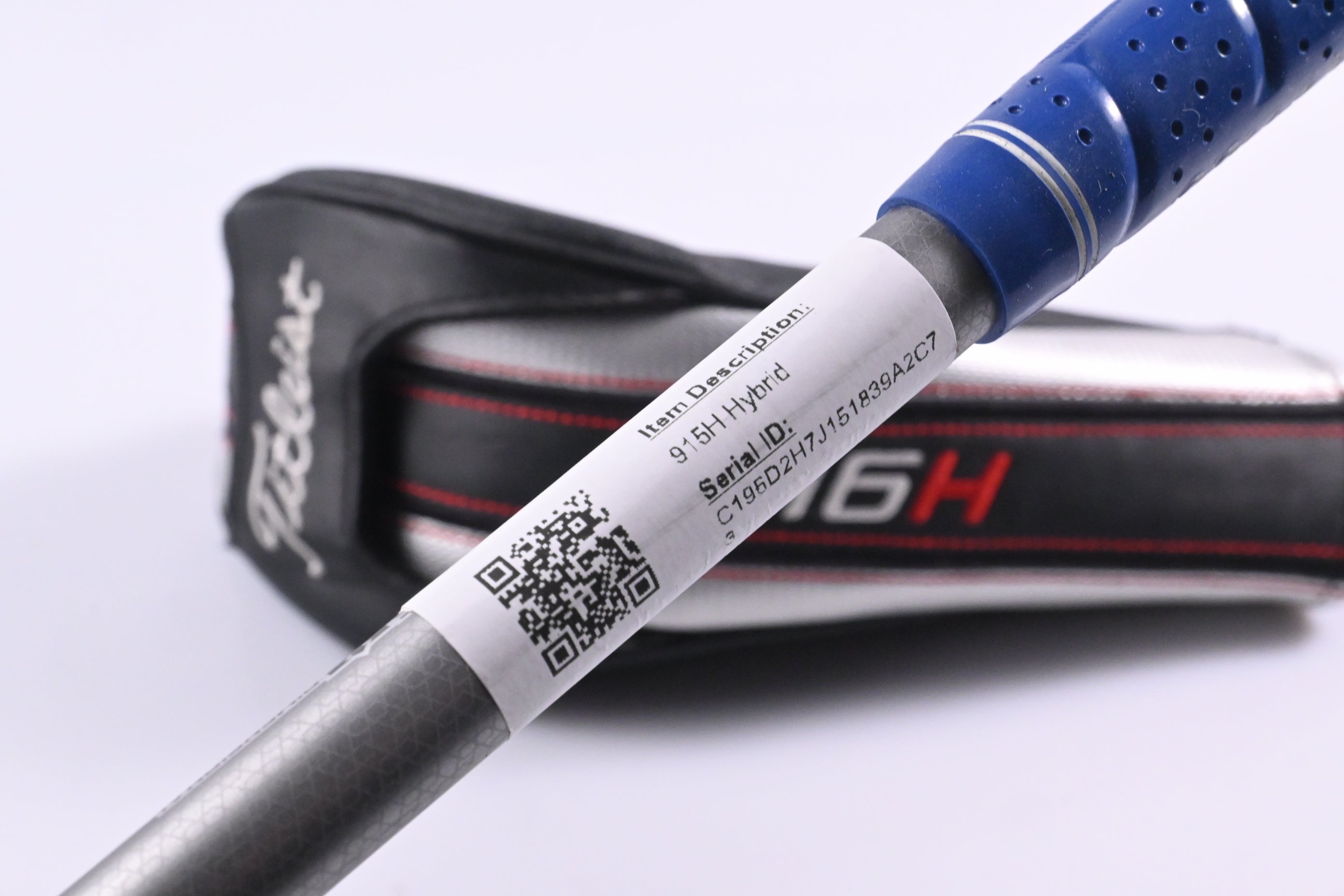 Titleist 915H #2 Hybrid / 17.5 Degree / Stiff Flex Diamana D+ White 95 Shaft