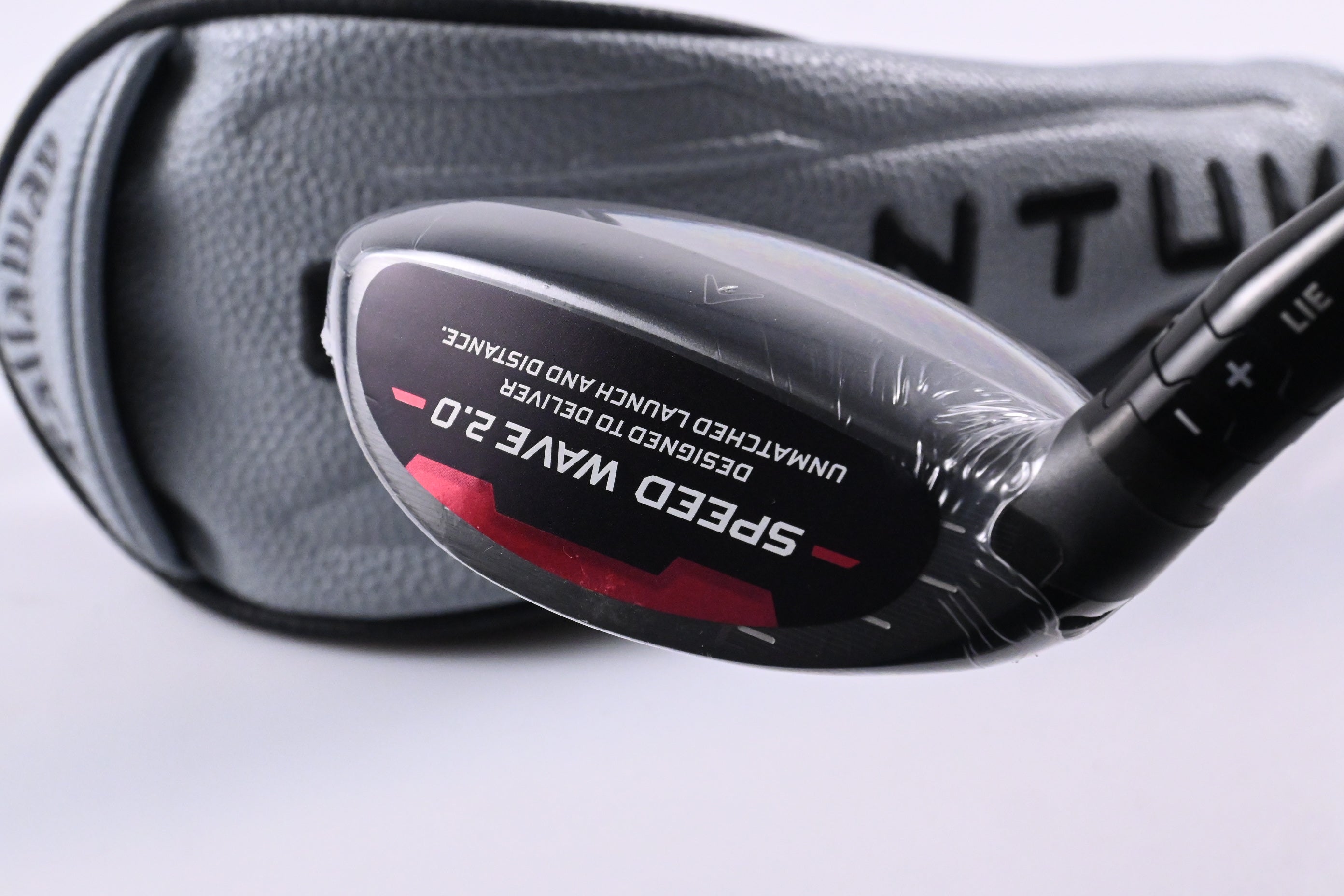Callaway Quantum Max #5 Wood / 18 Degree / Regular Flex Denali Frost Silver 60