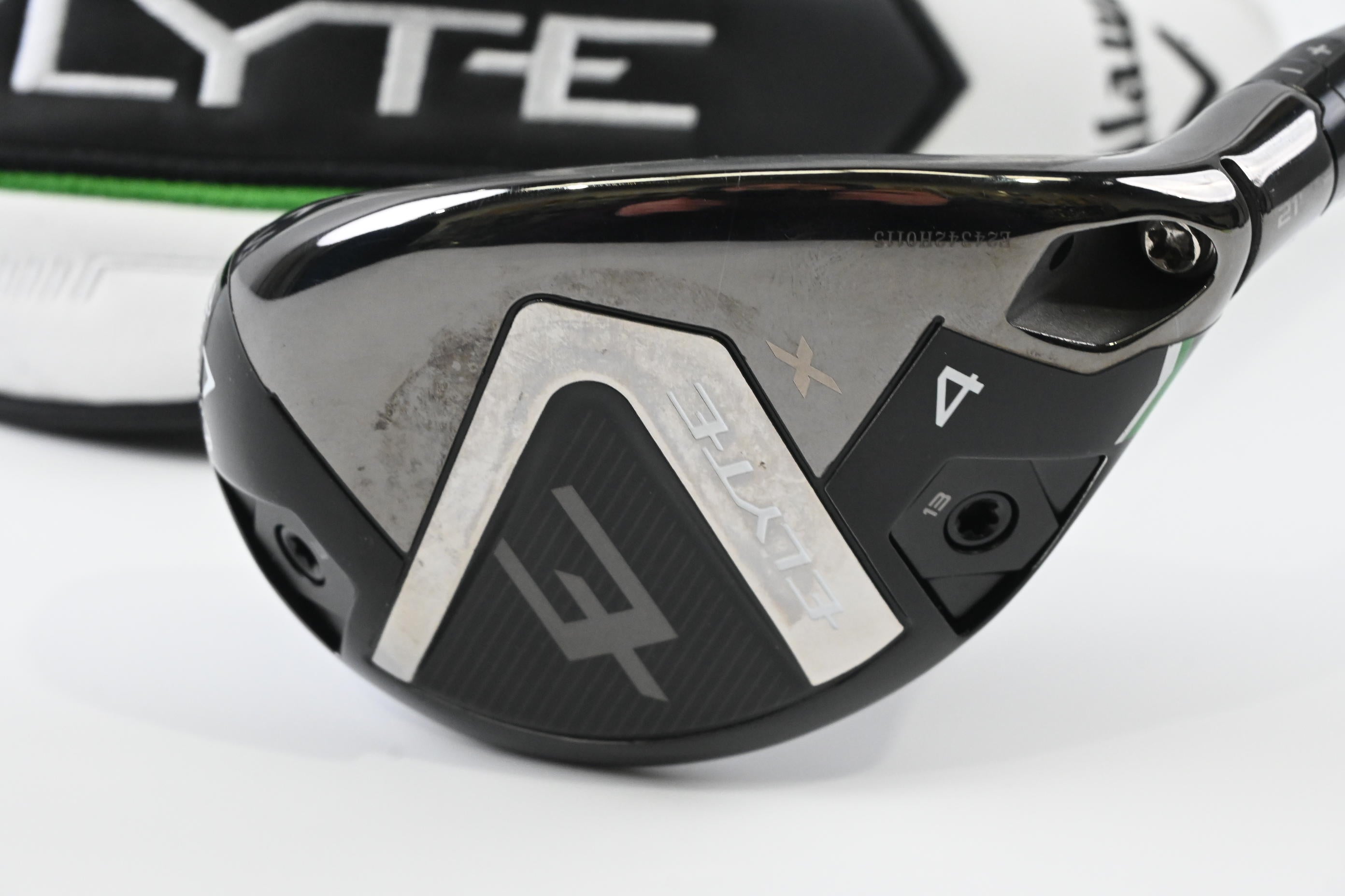 Callaway Elyte X #4 Hybrid / 21 Degree / Regular Flex Denali Charcoal 60 Shaft