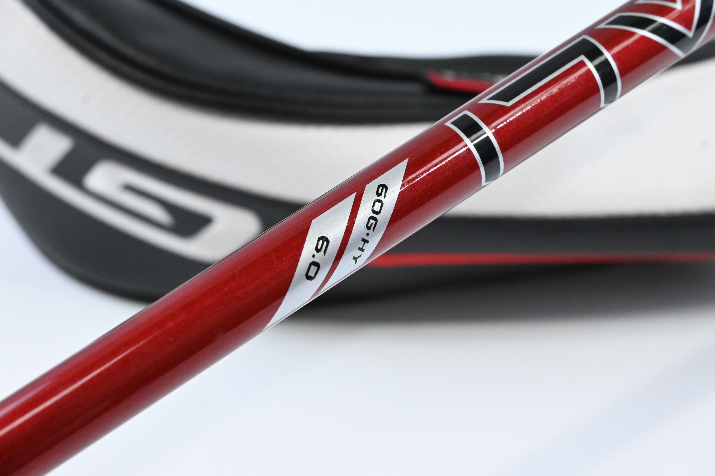 Titleist GT2 #3 Hybrid / 18 Degree / Stiff Flex Denali Red 60