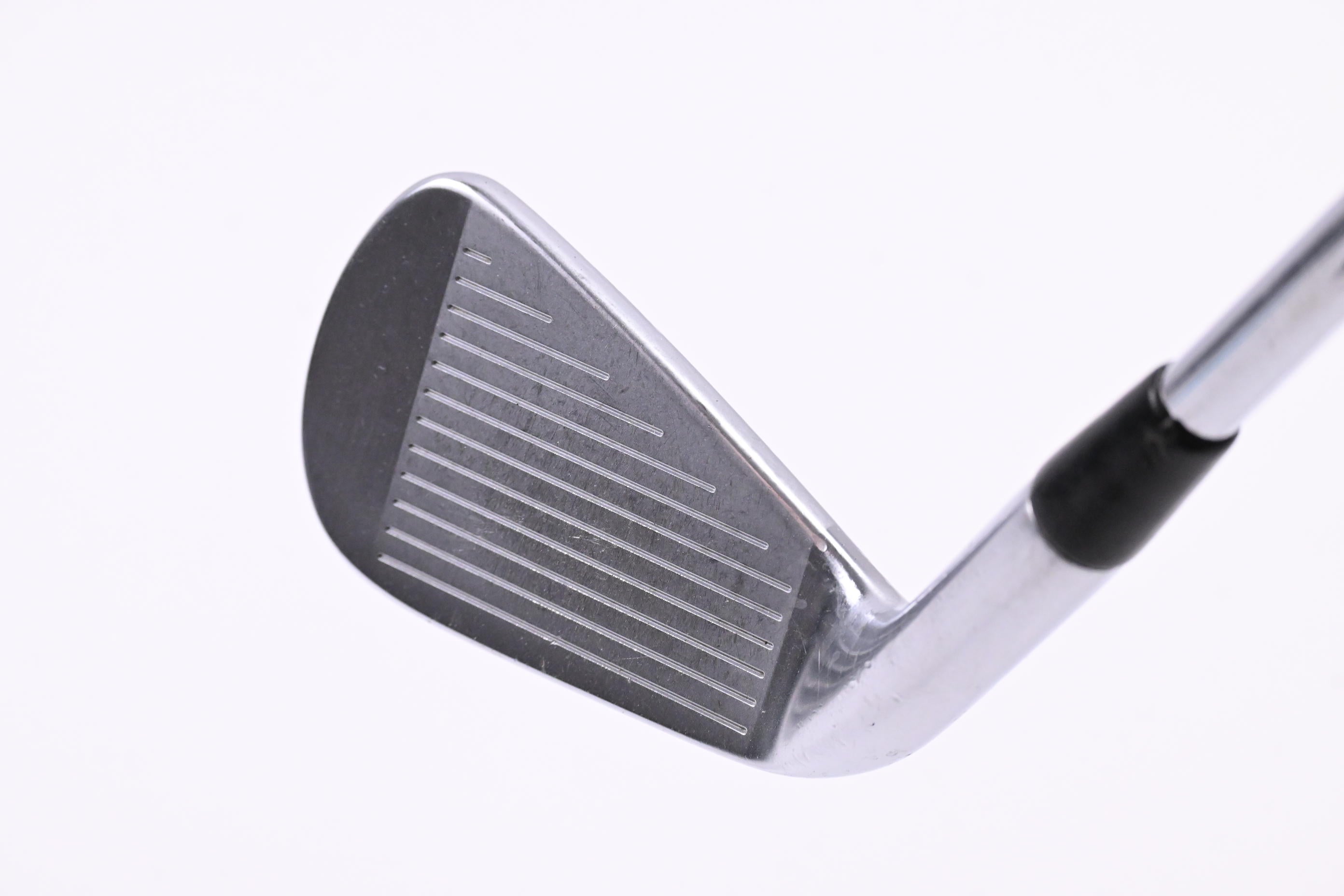 Titleist 712U #4 Iron / 24 Degree / Stiff Flex Project X Rifle Shaft