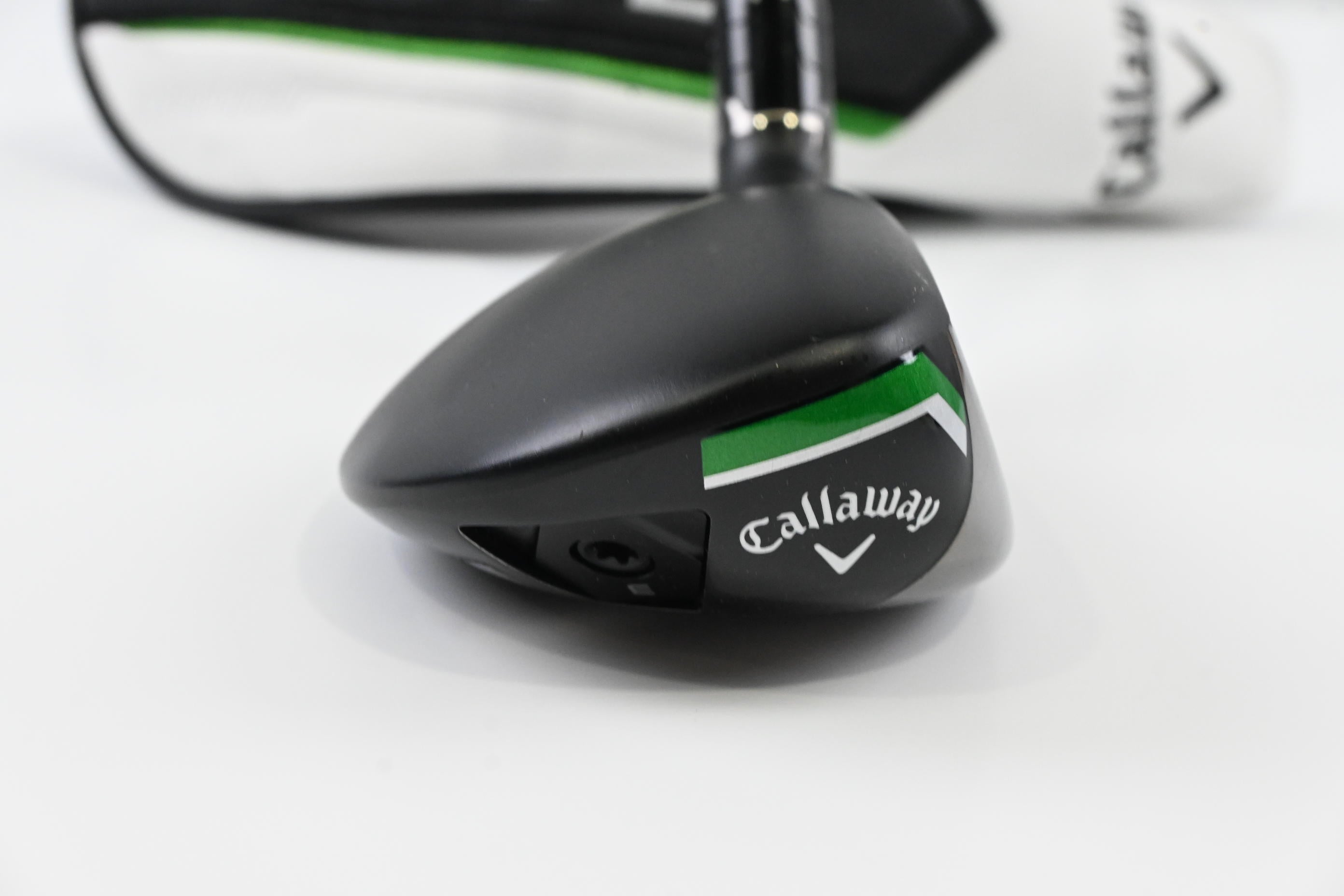 Callaway Elyte X #4 Hybrid / 21 Degree / Regular Flex Denali Charcoal 60 Shaft