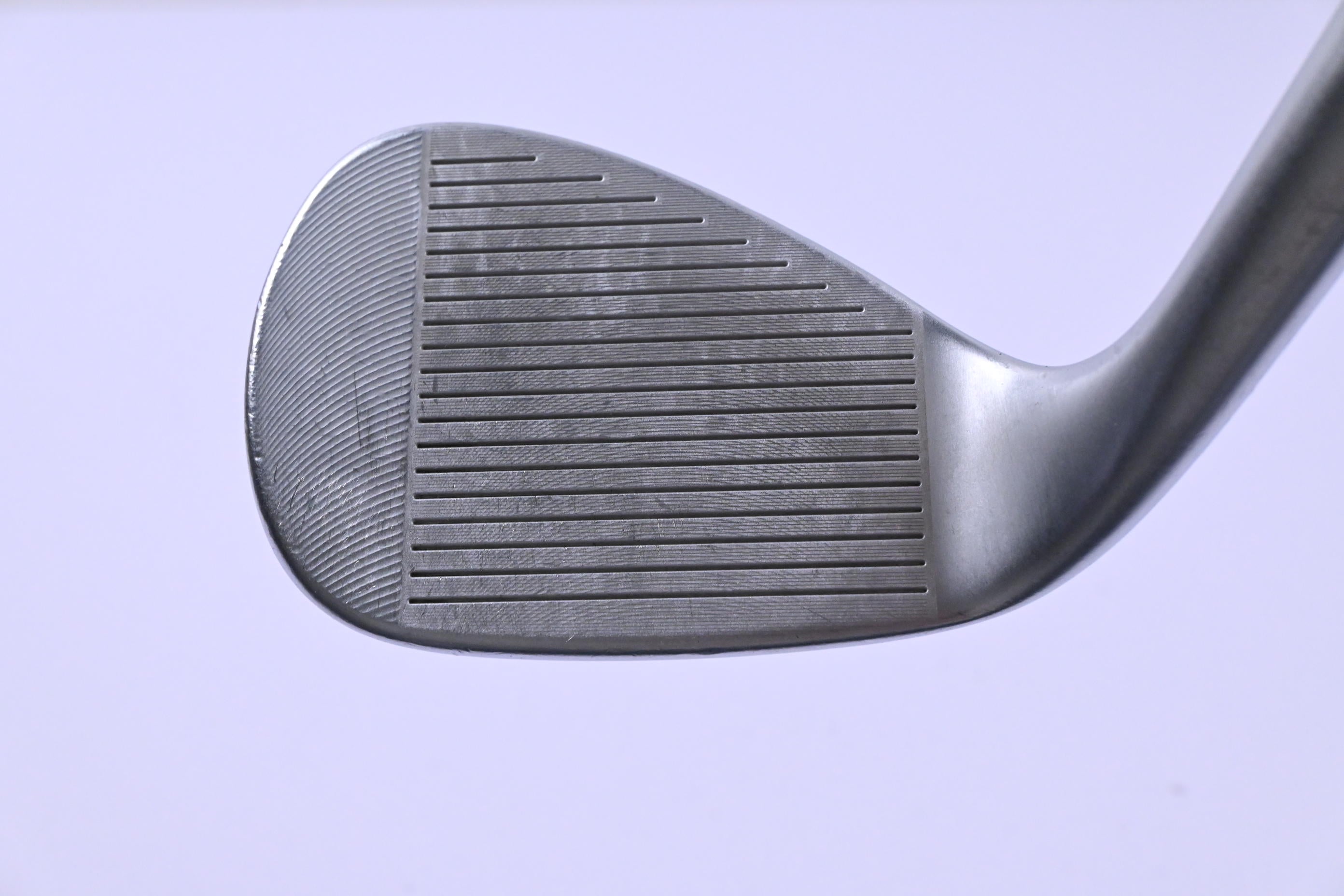 Cleveland CBX Zipcore Sand Wedge / 54 Degree / Wedge Flex Dynamic Gold Spinner