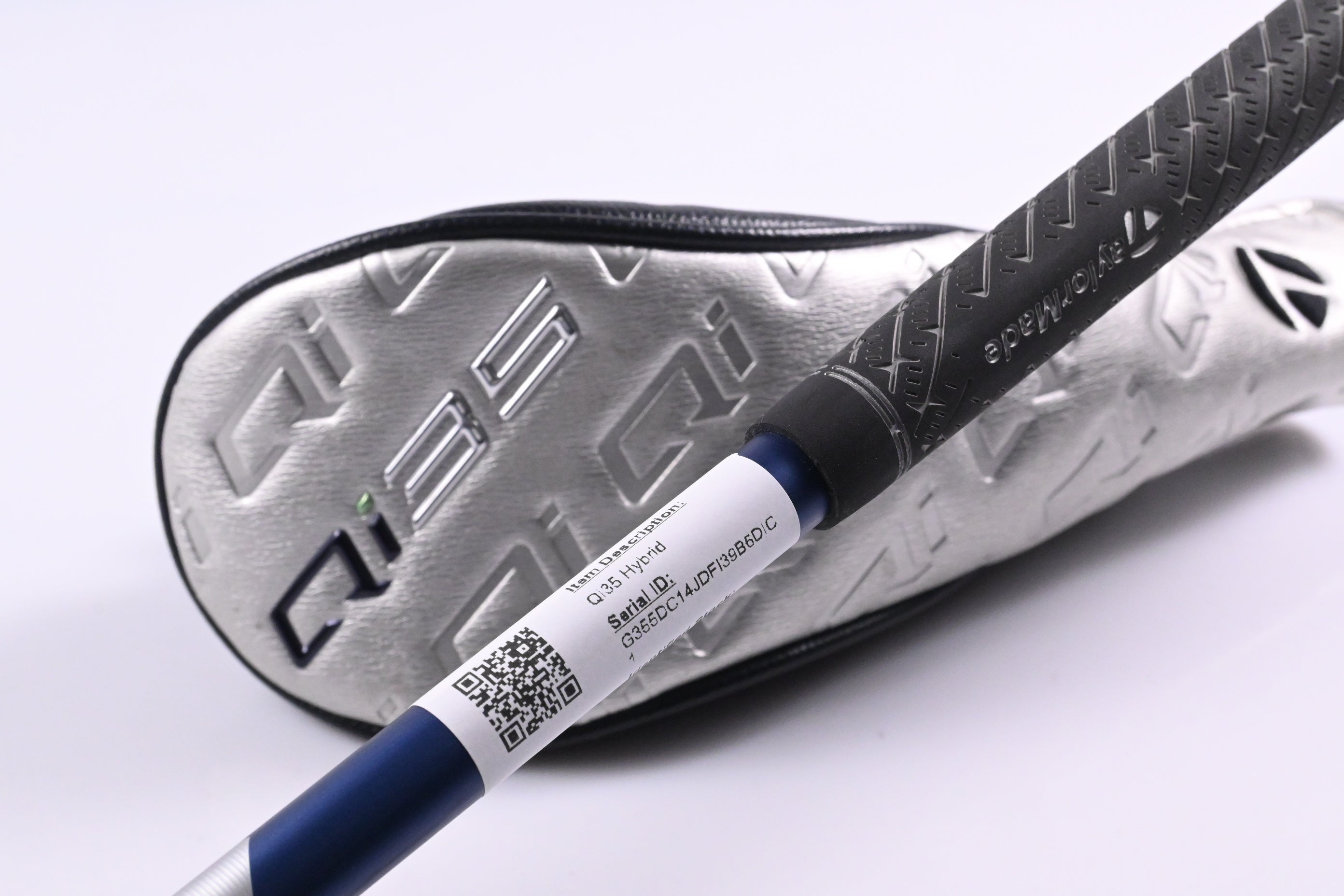 Taylormade Qi35 #4 Hybrid / 22 Degree / Regular Flex Fujikura Ventus Blue 6