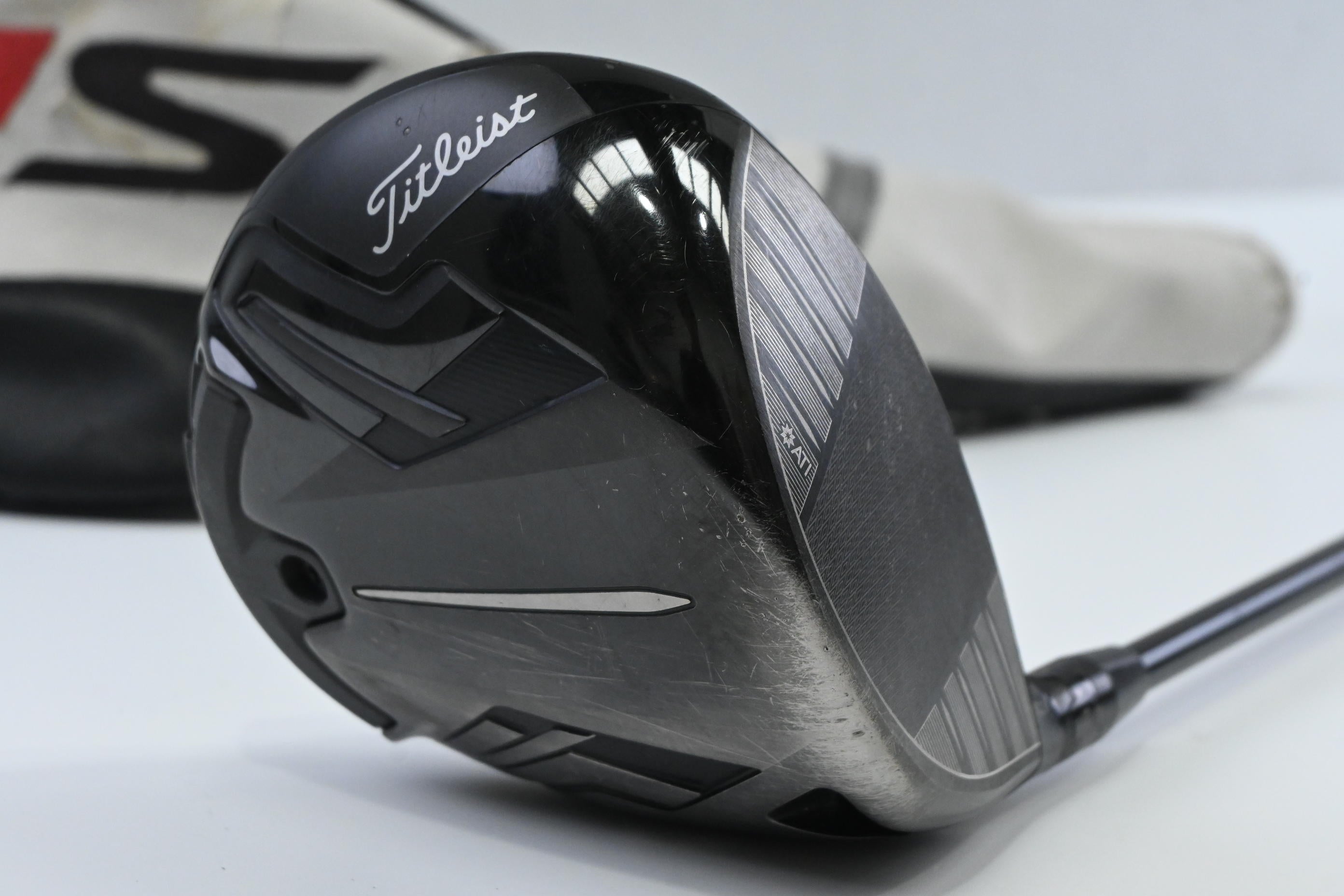 Titleist TSi3 Driver / 9 Degree / Stiff Flex HZRDUS Smoke Black RDX 60