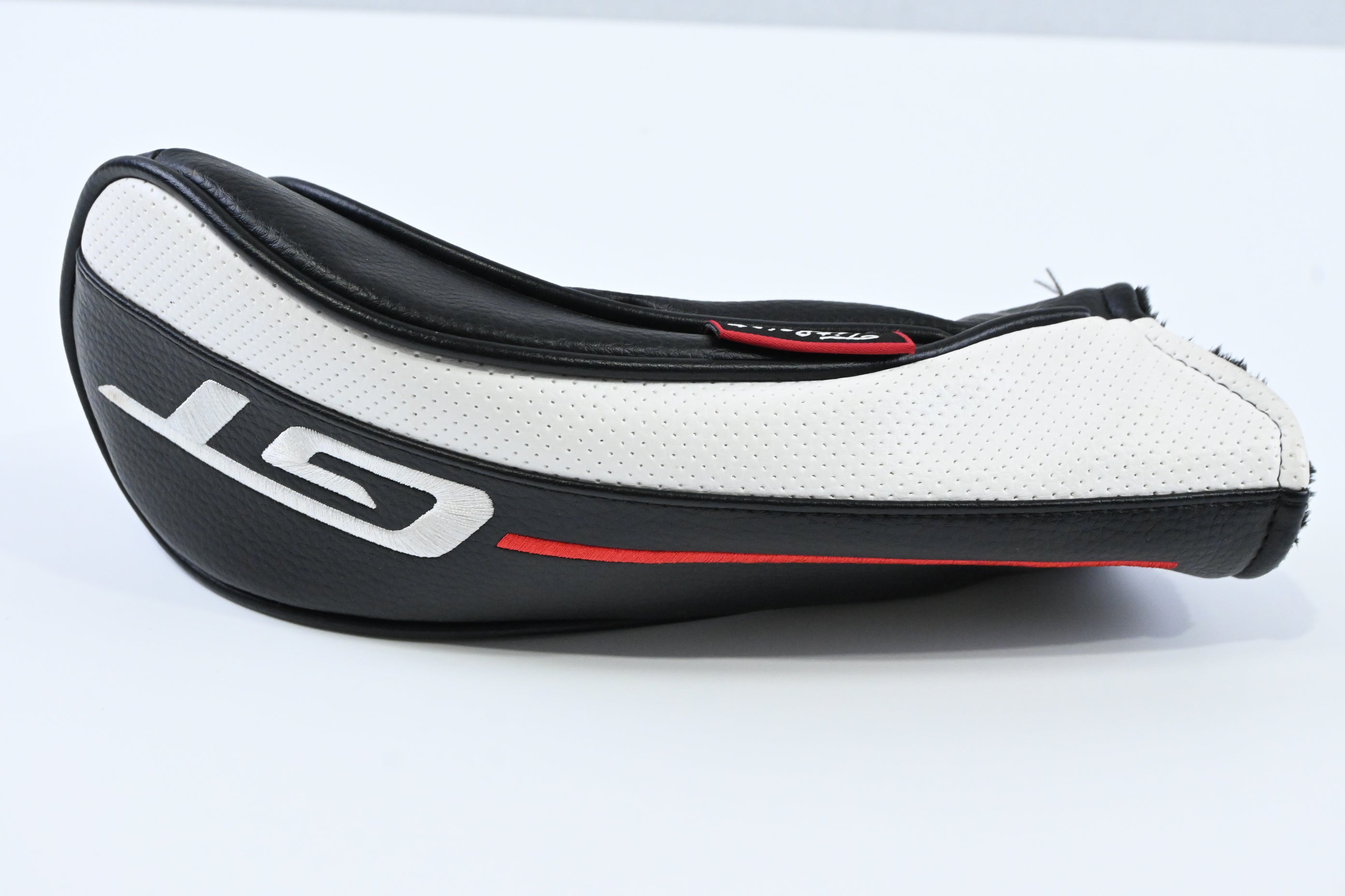 Titleist GT2 #3 Hybrid / 18 Degree / Stiff Flex Denali Red 60