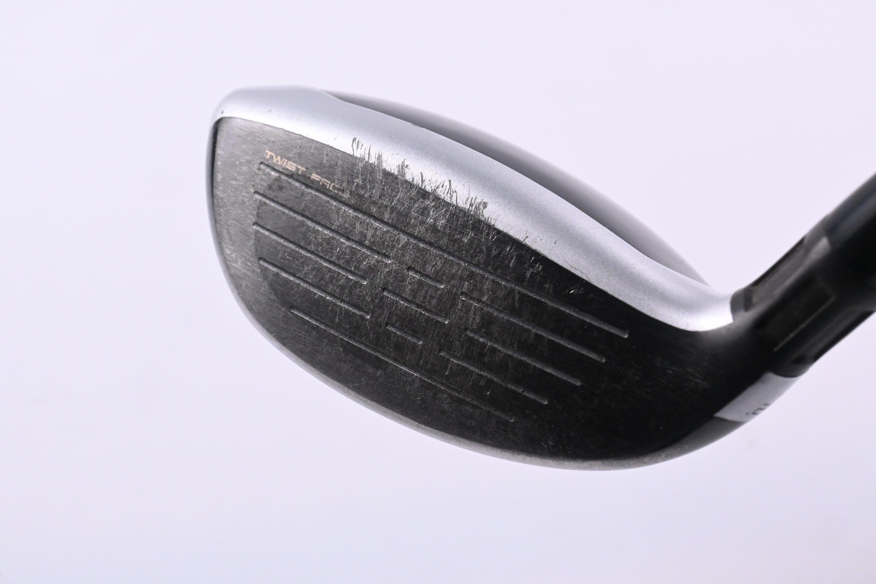 Taylormade M6 #4 Hybrid / 22 Degree / Stiff Flex Fujikura Atmos Orange 7 Shaft