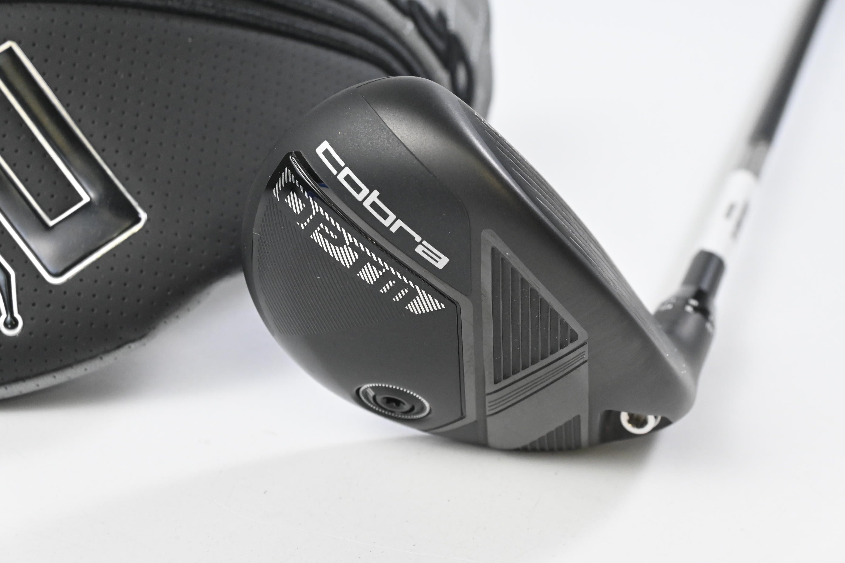 Cobra OPTM #4 Hybrid / 21 Degree / Regular Flex KBS PGH 75 Shaft