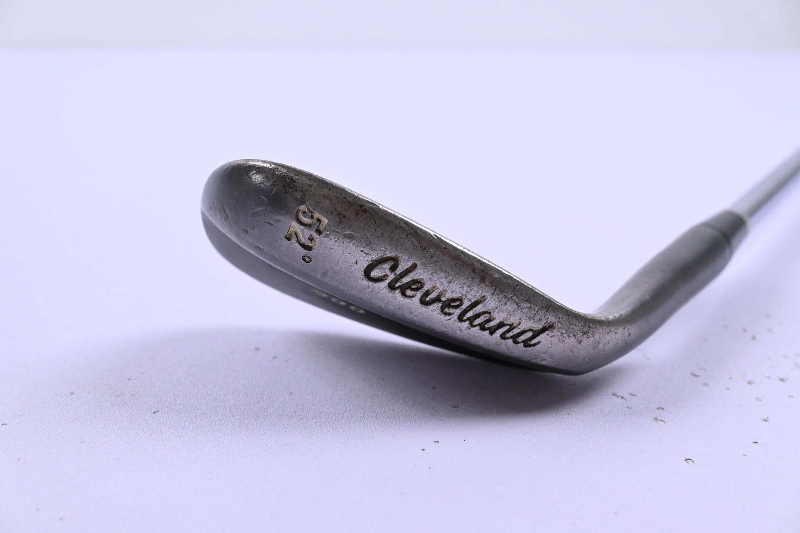 Cleveland Tour Action 900 Gap Wedge / 52 Degree / Wedge Flex Dynamic Gold Shaft