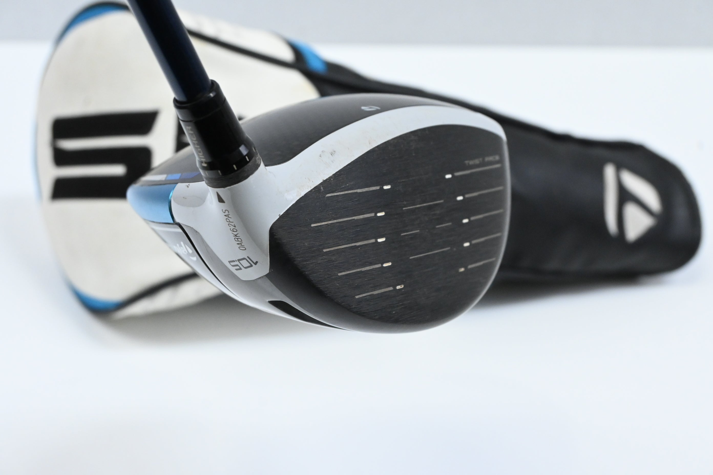 Left Hand Taylormade SIM2 Max Driver / 10.5 Degree / Senior Flex Ventus Blue 5
