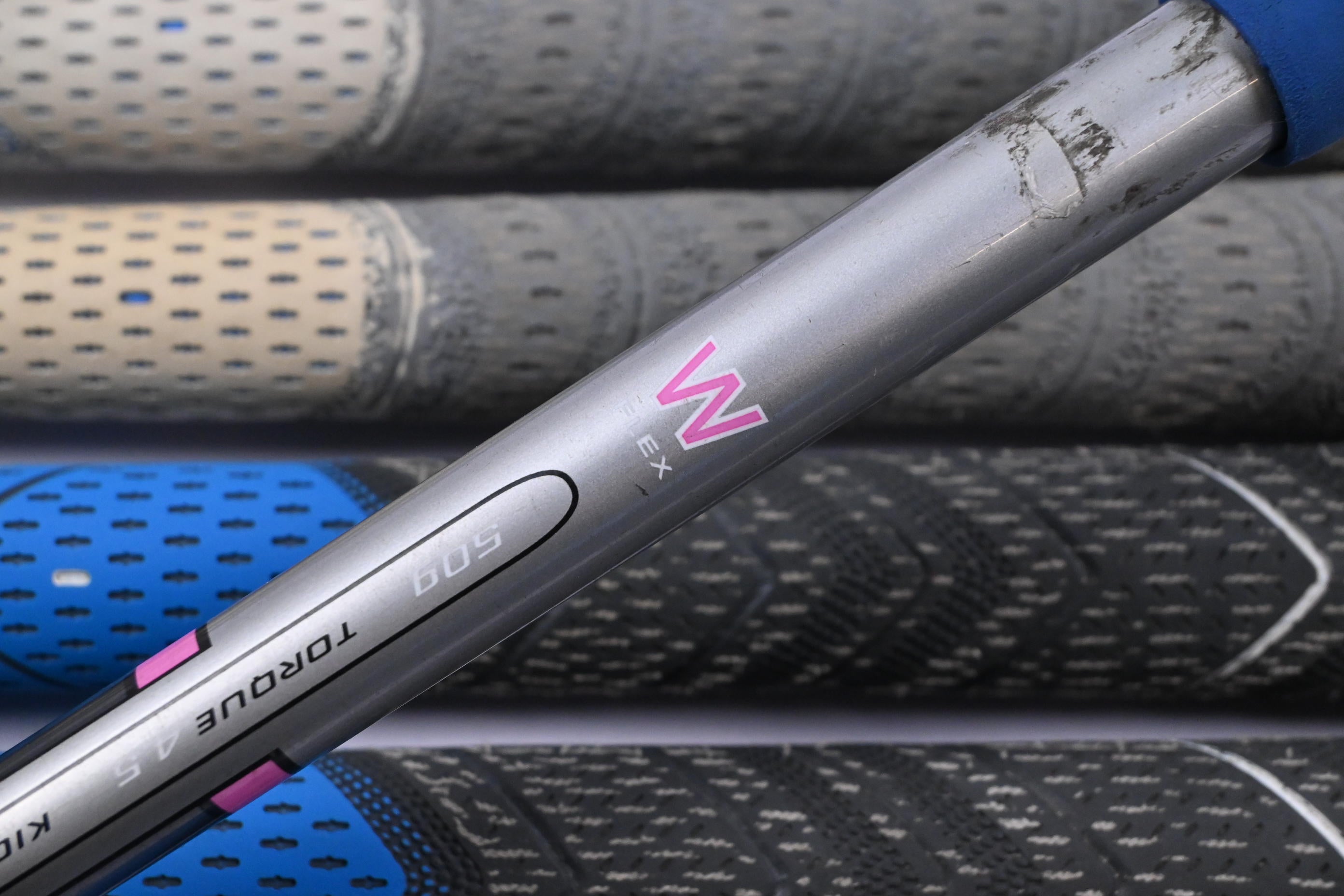 Ladies Cleveland CG Pink Irons / 5-PW+SW / Ladies Flex W Series 50 Shafts