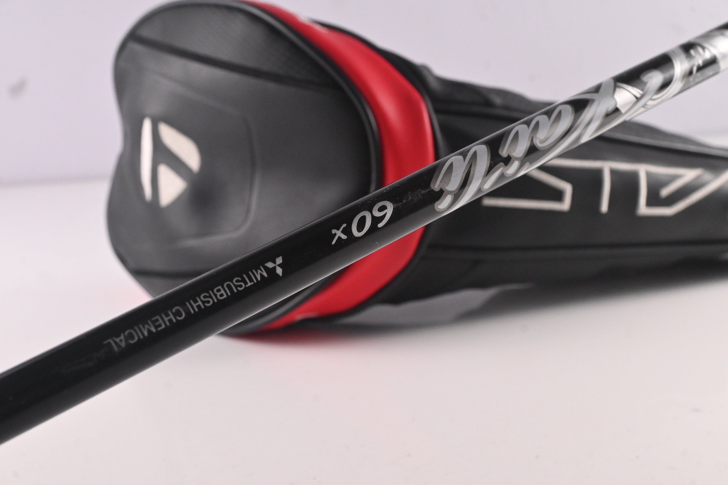 Taylormade Stealth Plus Driver / 9 Degree / X-Flex Kai'li White 60 Shaft