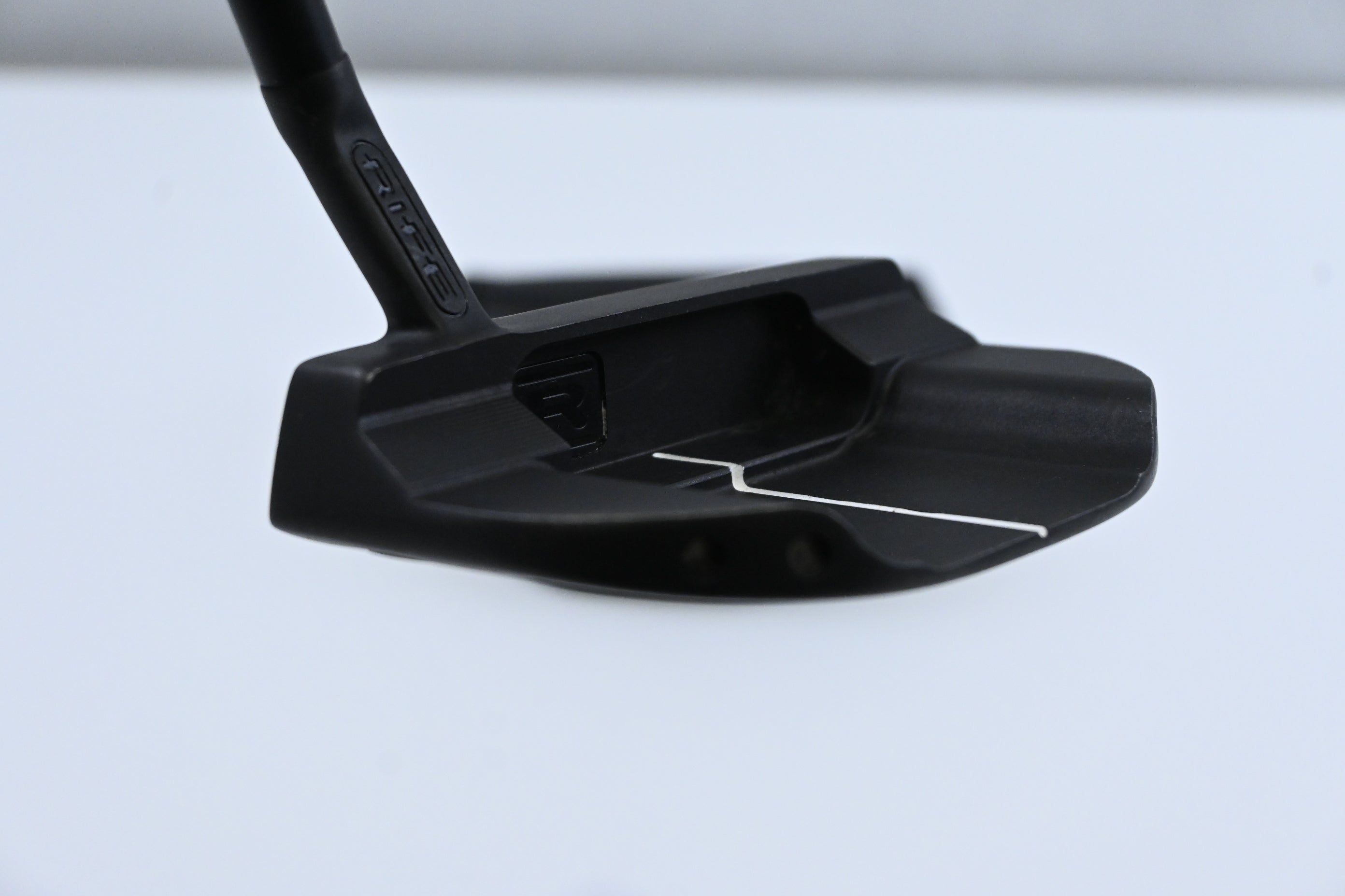 Rife Roll Groove Black Edition 004 Putter / 34 Inch