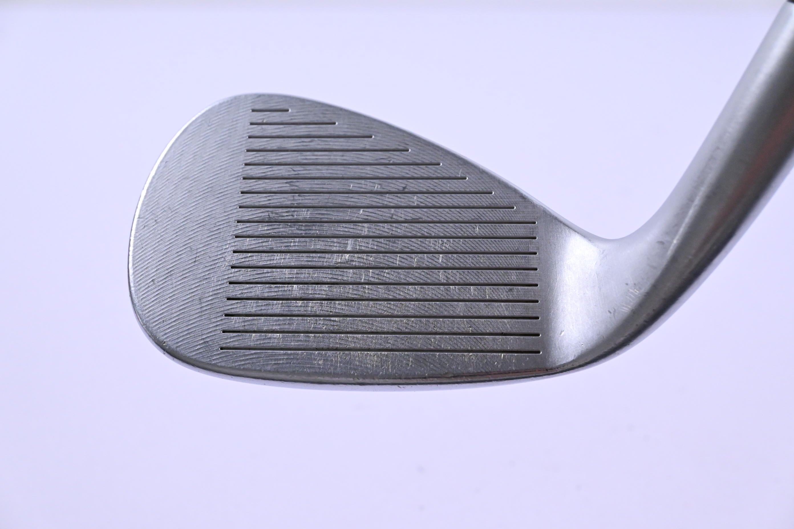 Cleveland CBX Pitching Wedge / 48 Degree / Wedge Flex Dynamic Gold Spinner Shaft