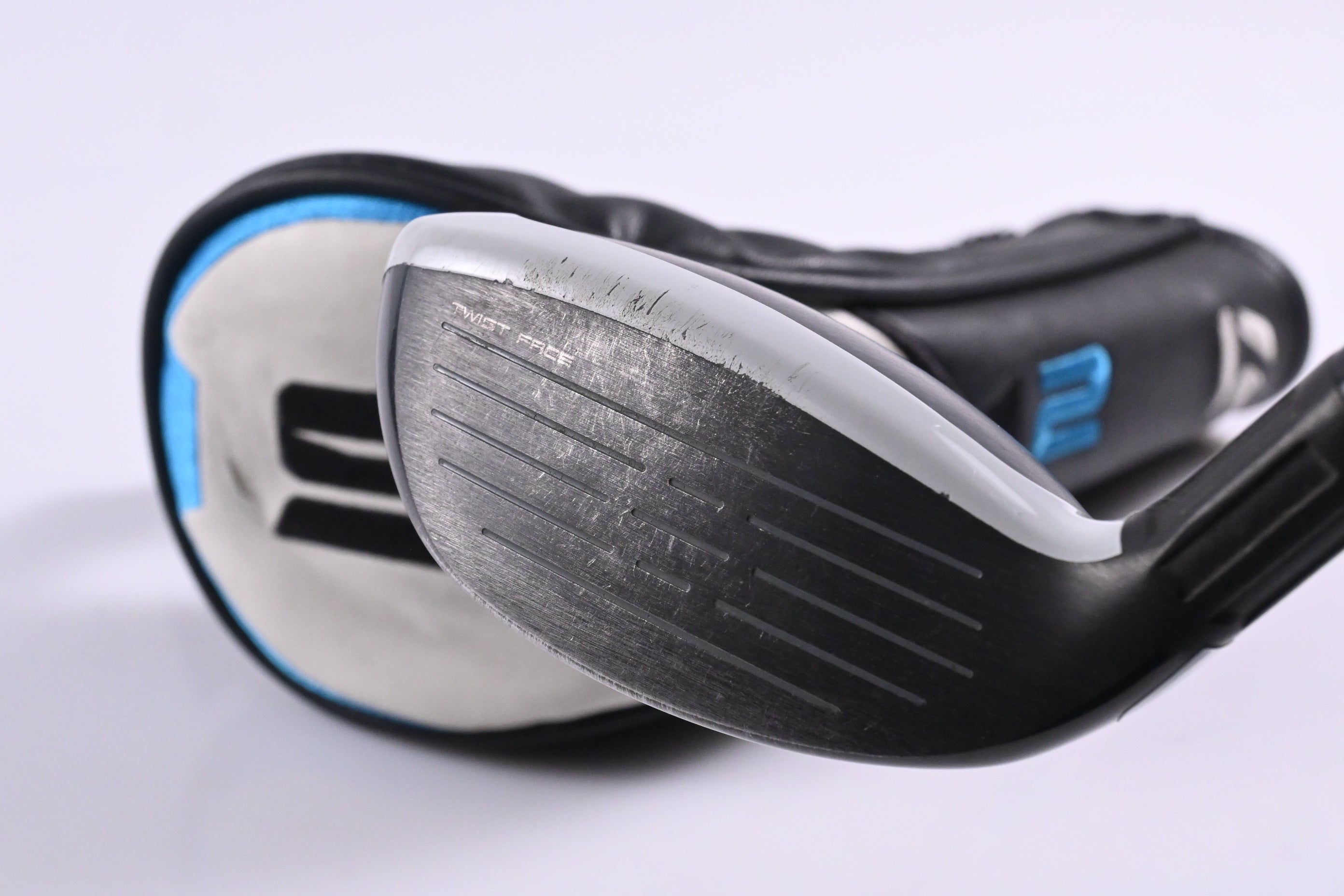 Taylormade SIM Max #3 Hybrid / 19 Degree / Regular Flex Ventus Blue 6 Shaft
