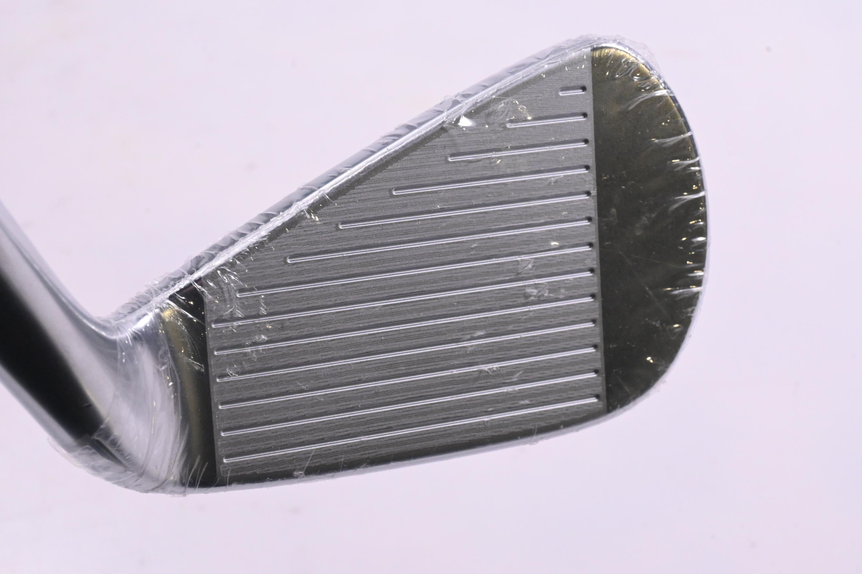 Left Hand Srixon ZXiU Utility #4 Iron / 23 Degree / Regular Flex MMT 80 Shaft