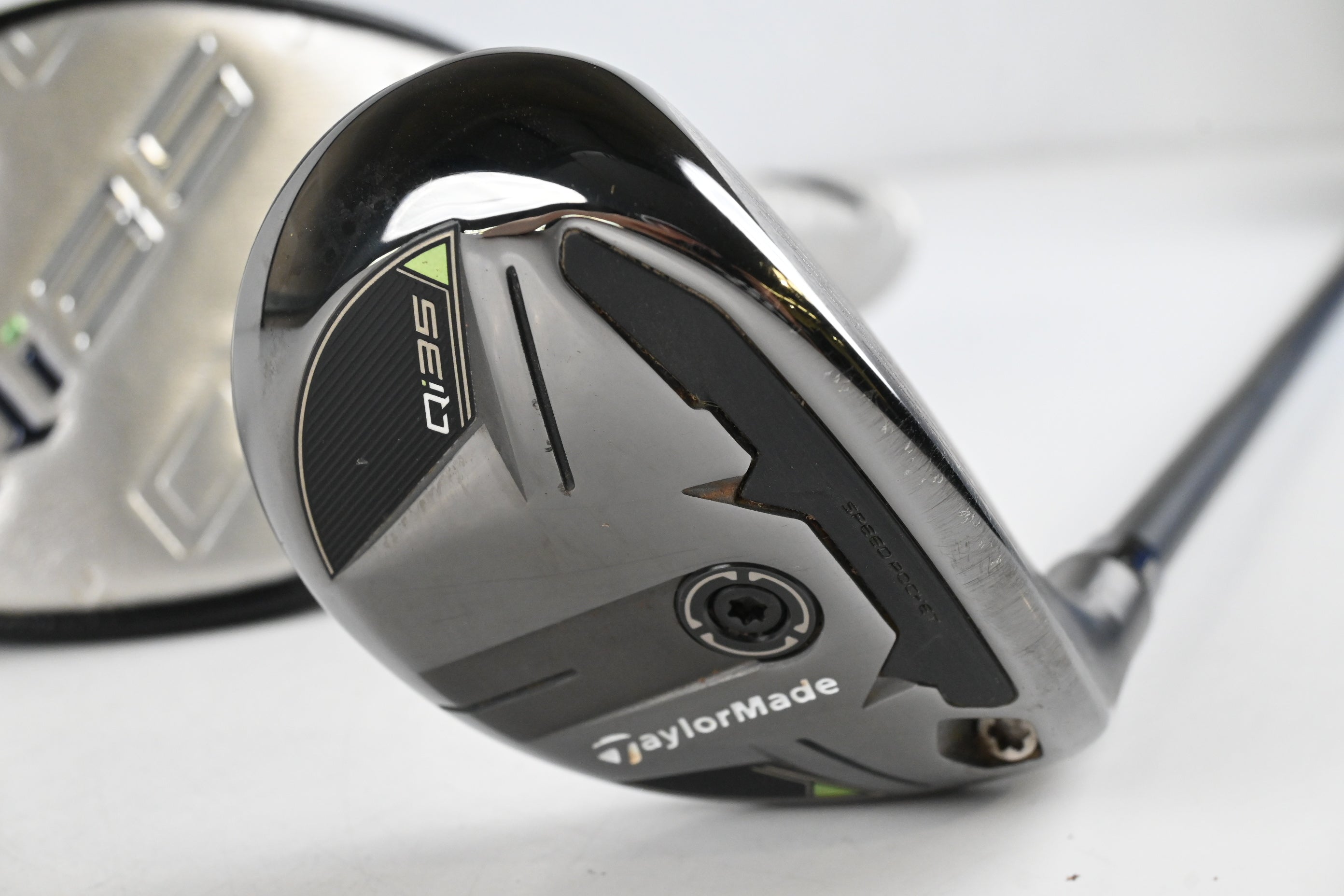 Taylormade Qi35 #4 Hybrid / 22 Degree / Regular Flex Fujikura Ventus Blue '25 6