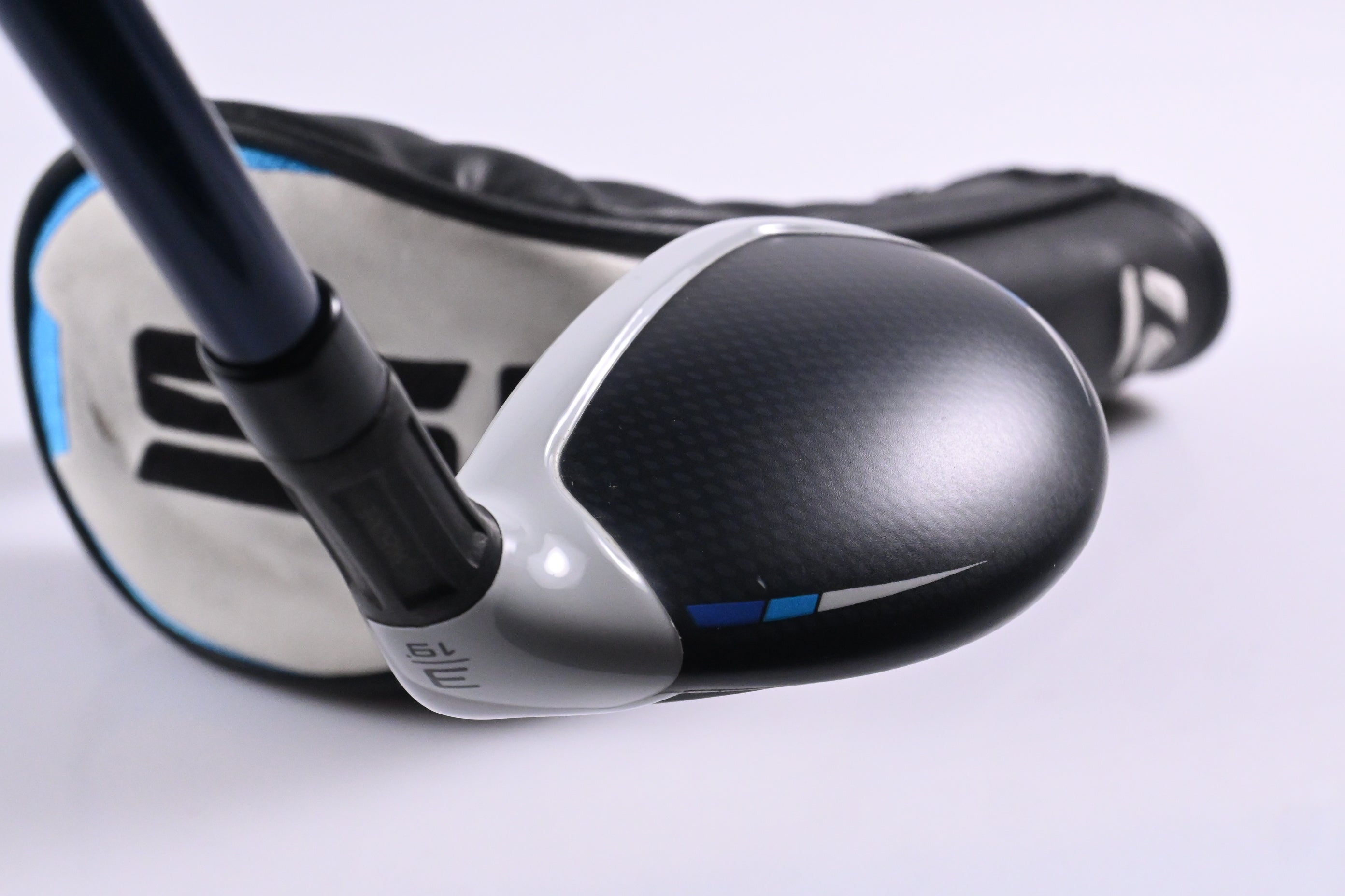 Taylormade SIM Max #3 Hybrid / 19 Degree / Regular Flex Ventus Blue 6 Shaft