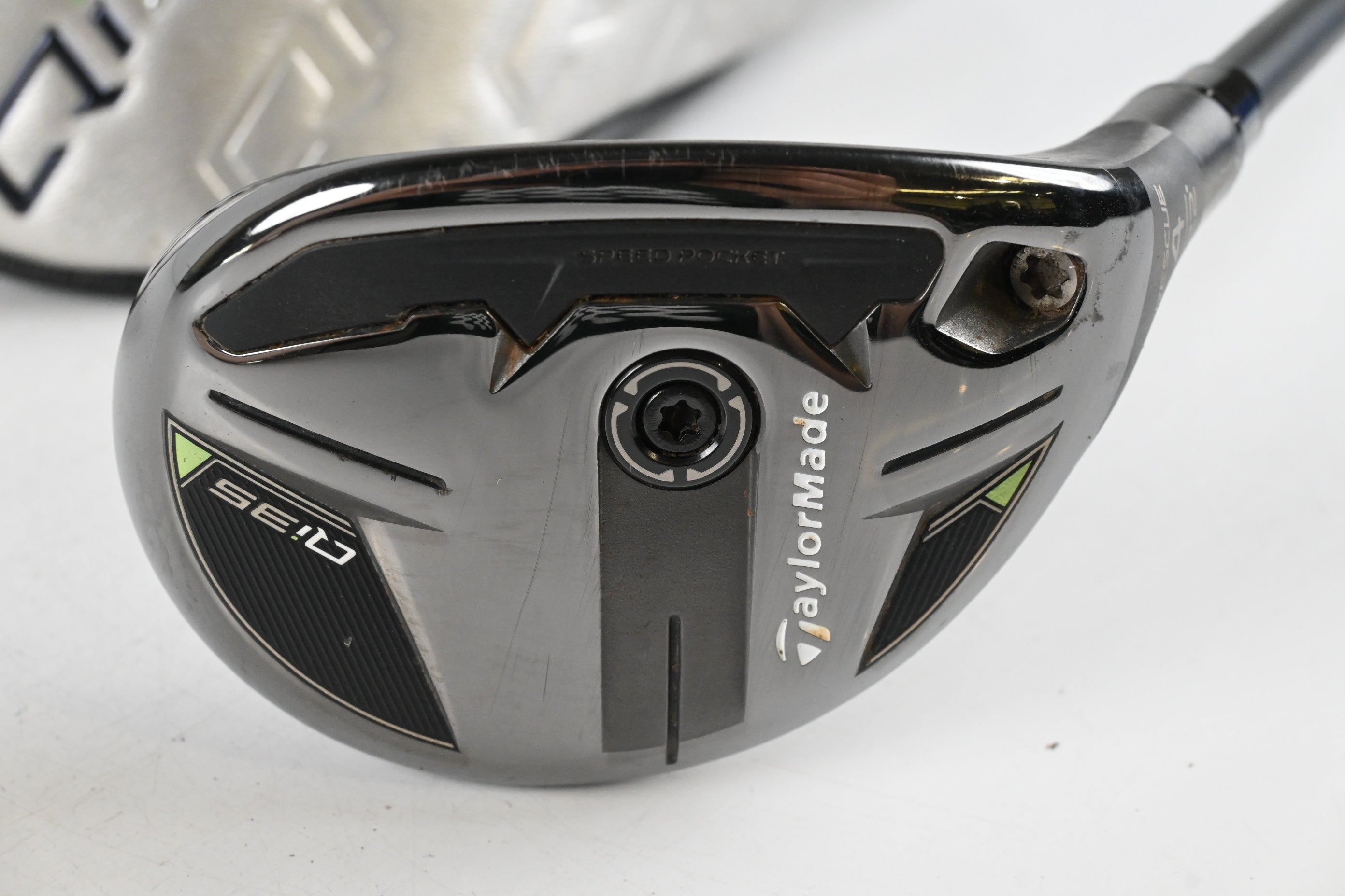 Taylormade Qi35 #4 Hybrid / 22 Degree / Regular Flex Fujikura Ventus Blue '25 6