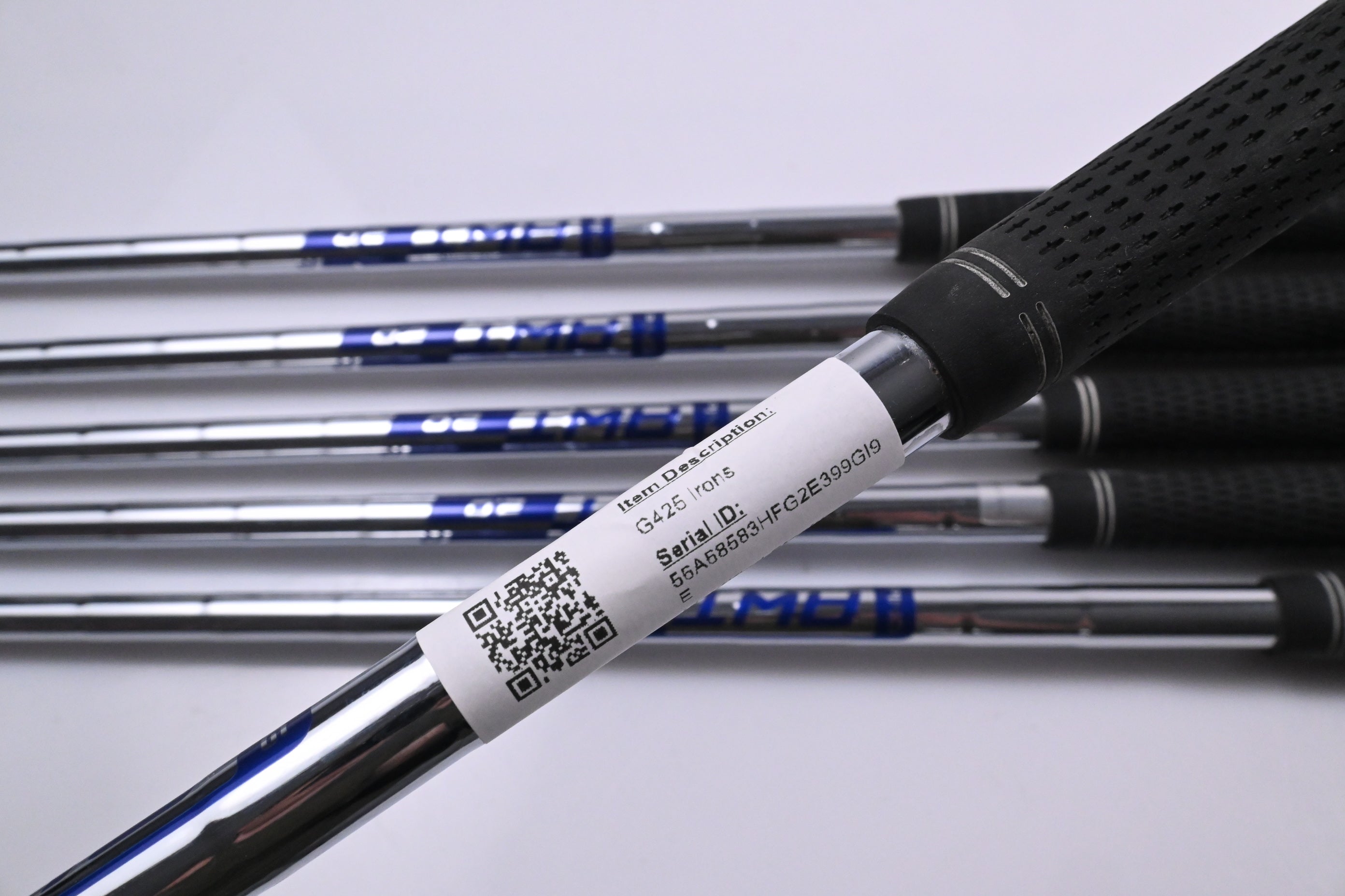 Ping G425 Irons / 5-PW / White Dot / Regular Flex Ping AWT 2.0 Shafts