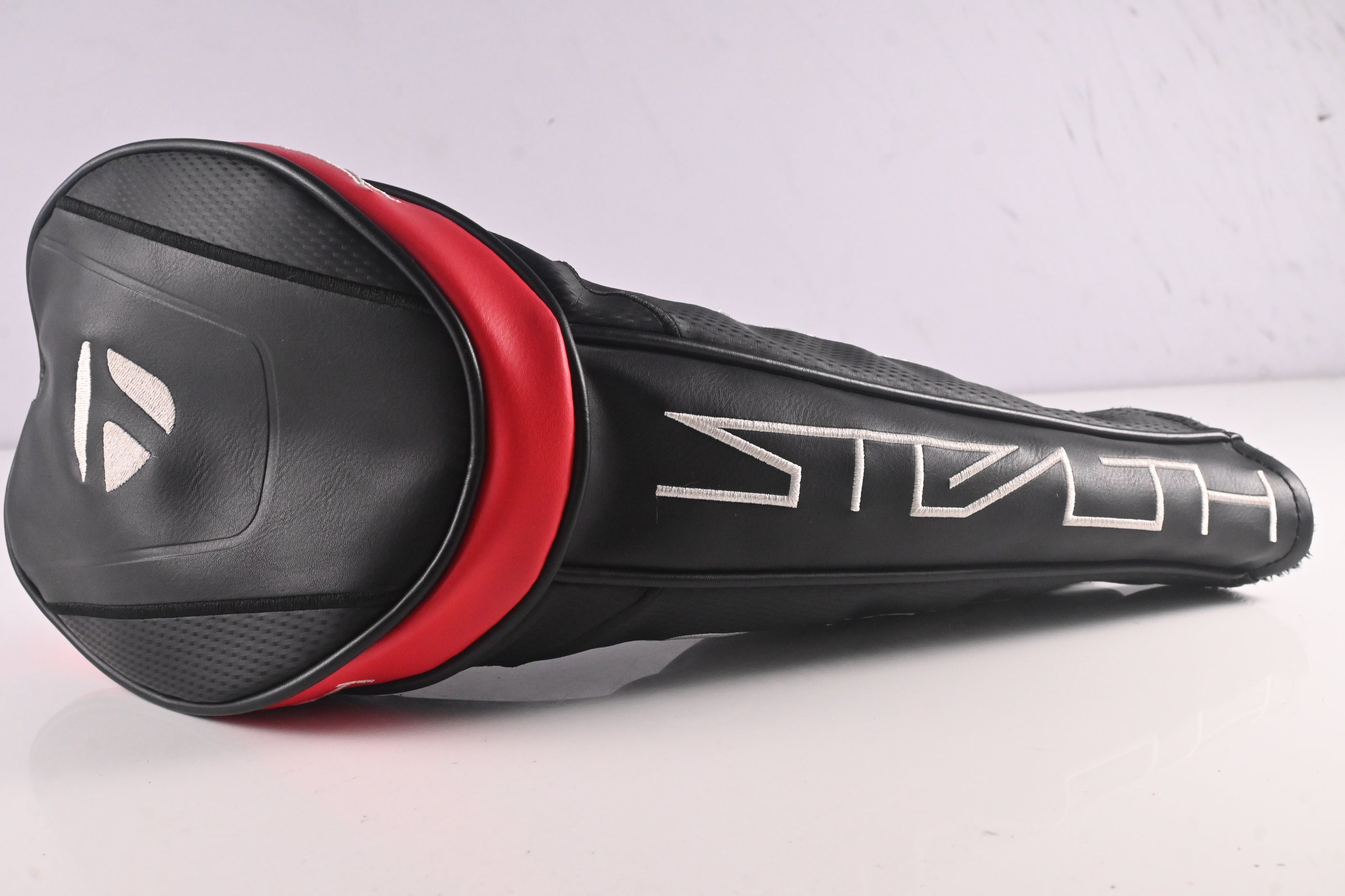 Taylormade Stealth Plus Driver / 9 Degree / X-Flex Kai'li White 60 Shaft