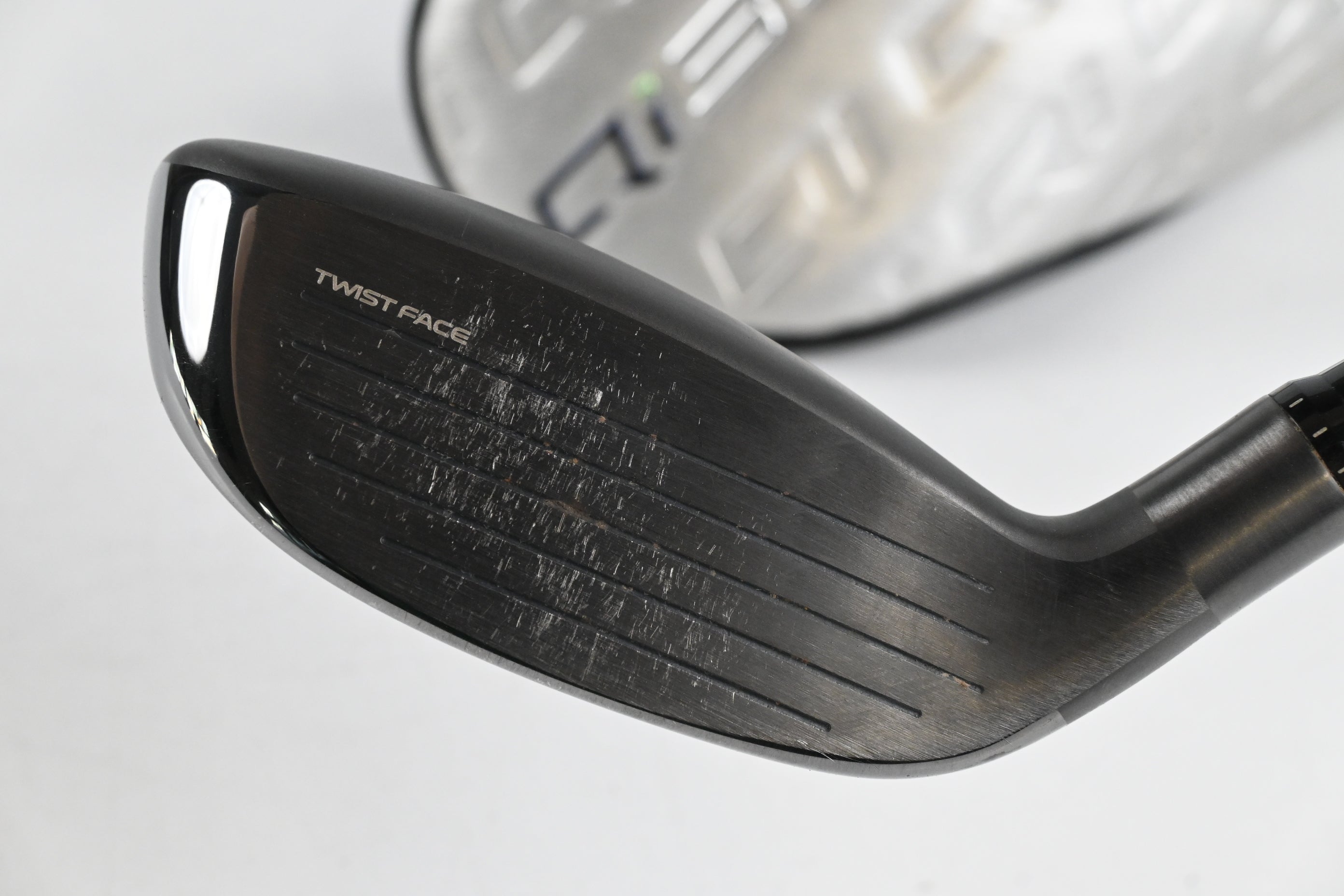 Taylormade Qi35 #4 Hybrid / 22 Degree / Regular Flex Fujikura Ventus Blue '25 6