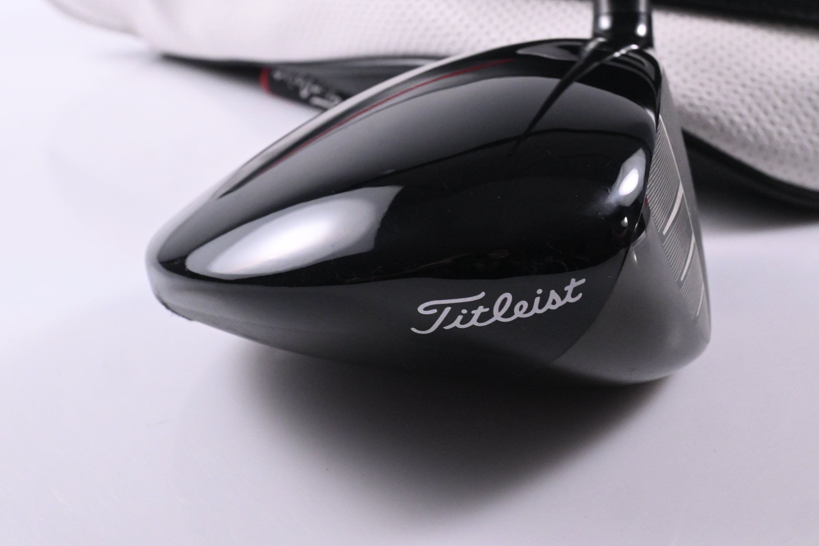 Titleist GT3 Driver / 10 Degree / Regular Flex HZRDUS CB Red 50 Shaft