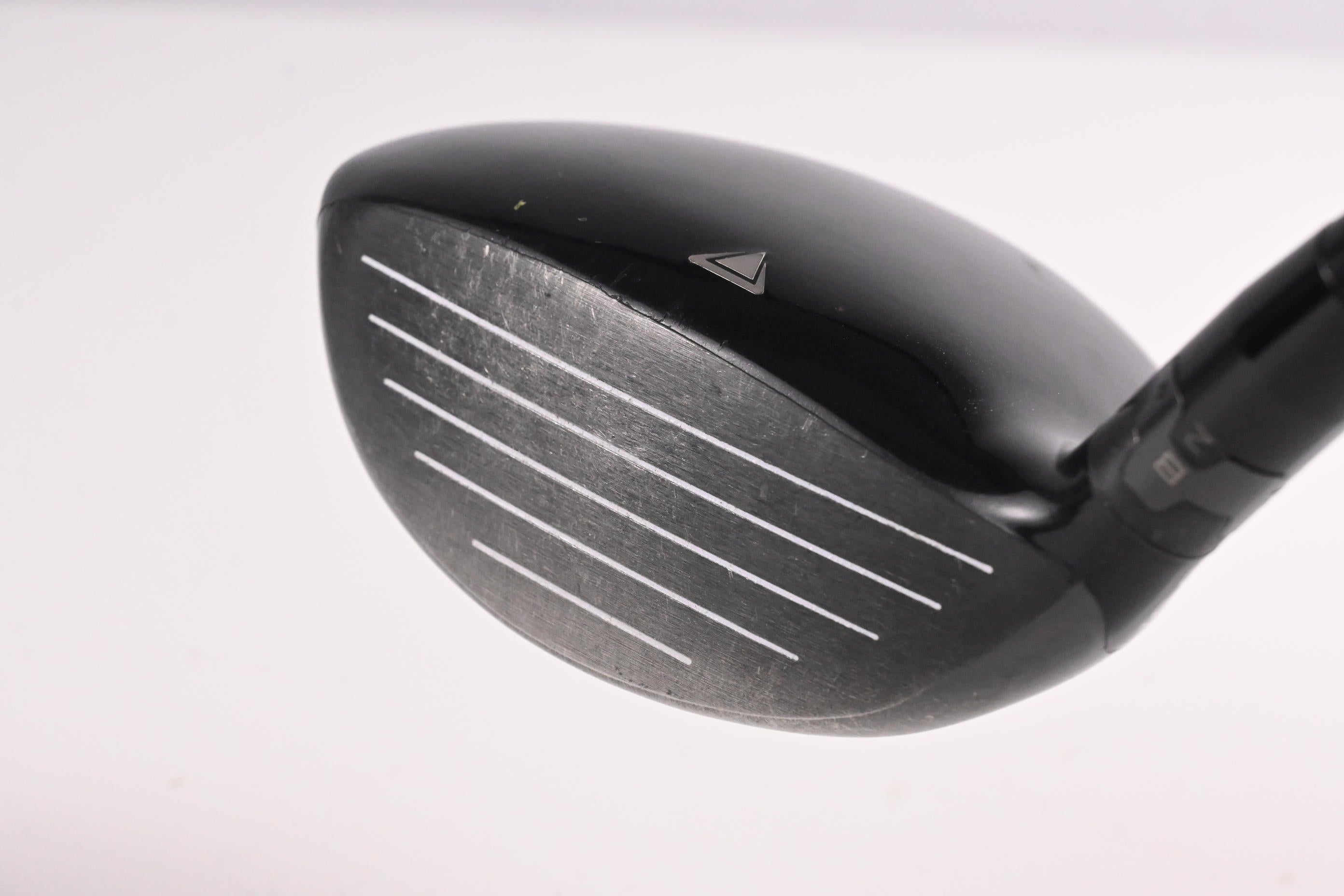 Titleist 915 F #3 Wood / 16.5 Degree / Regular Flex Diamana Red M+ 60 Shaft