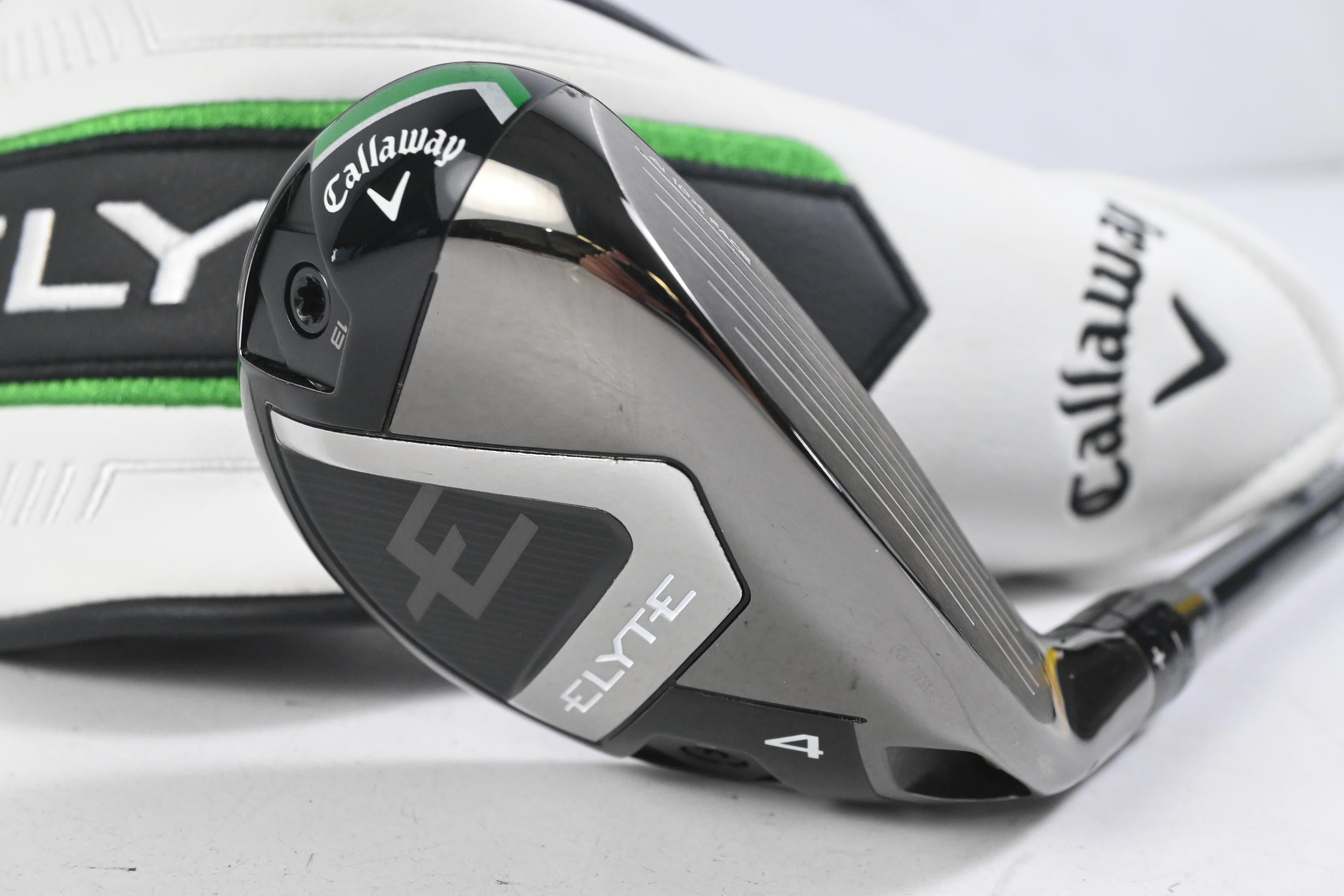 Callaway Elyte #4 Hybrid / 22 Degree / Regular Flex Denali Charcoal 60 Shaft