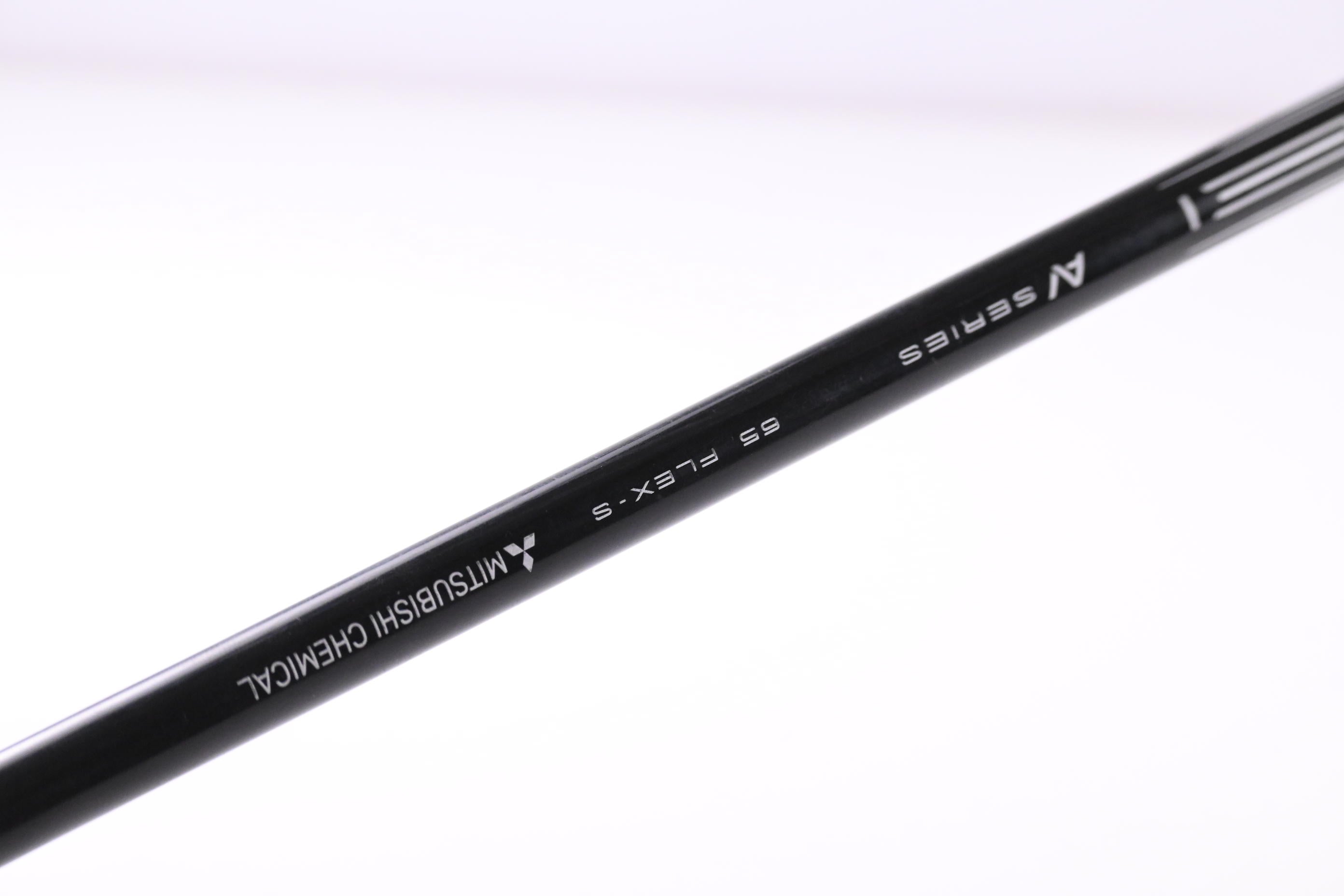 Titleist TSR3 Driver / 10 Degree / Stiff Flex Tensei AV Blue 65 Shaft