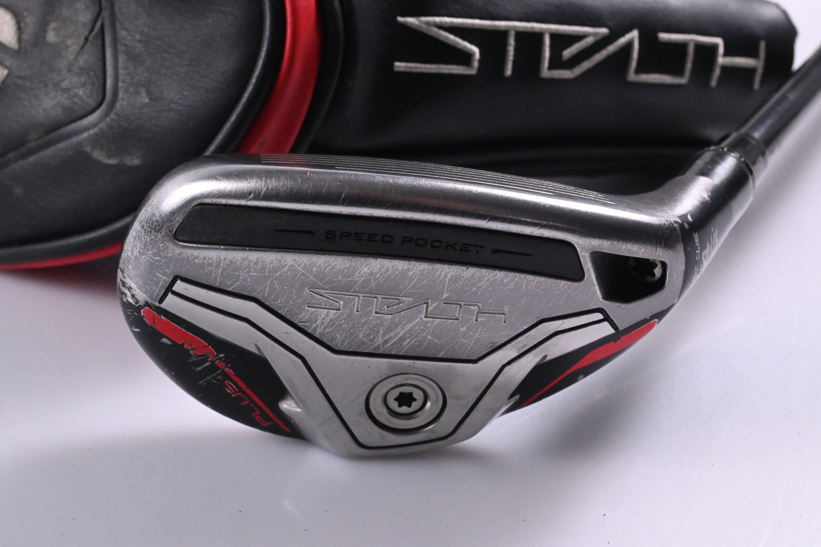 Taylormade Stealth Plus #4 Hybrid / 22 Degree / Regular Flex HZRDUS RDX Smoke 70