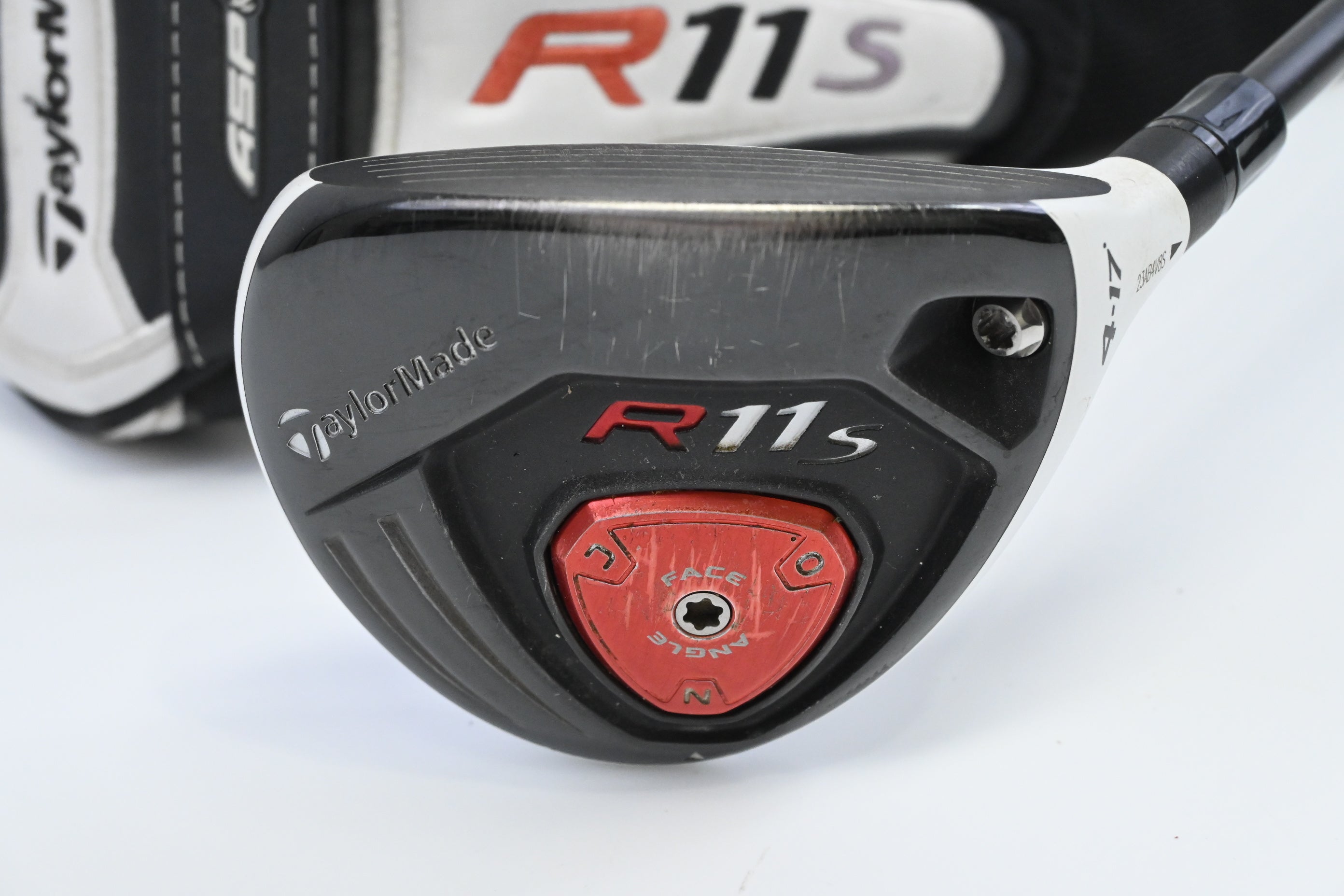 Taylormade R11S #4 Wood / 17 Degree / X-Flex Aldila RIP 70 Shaft