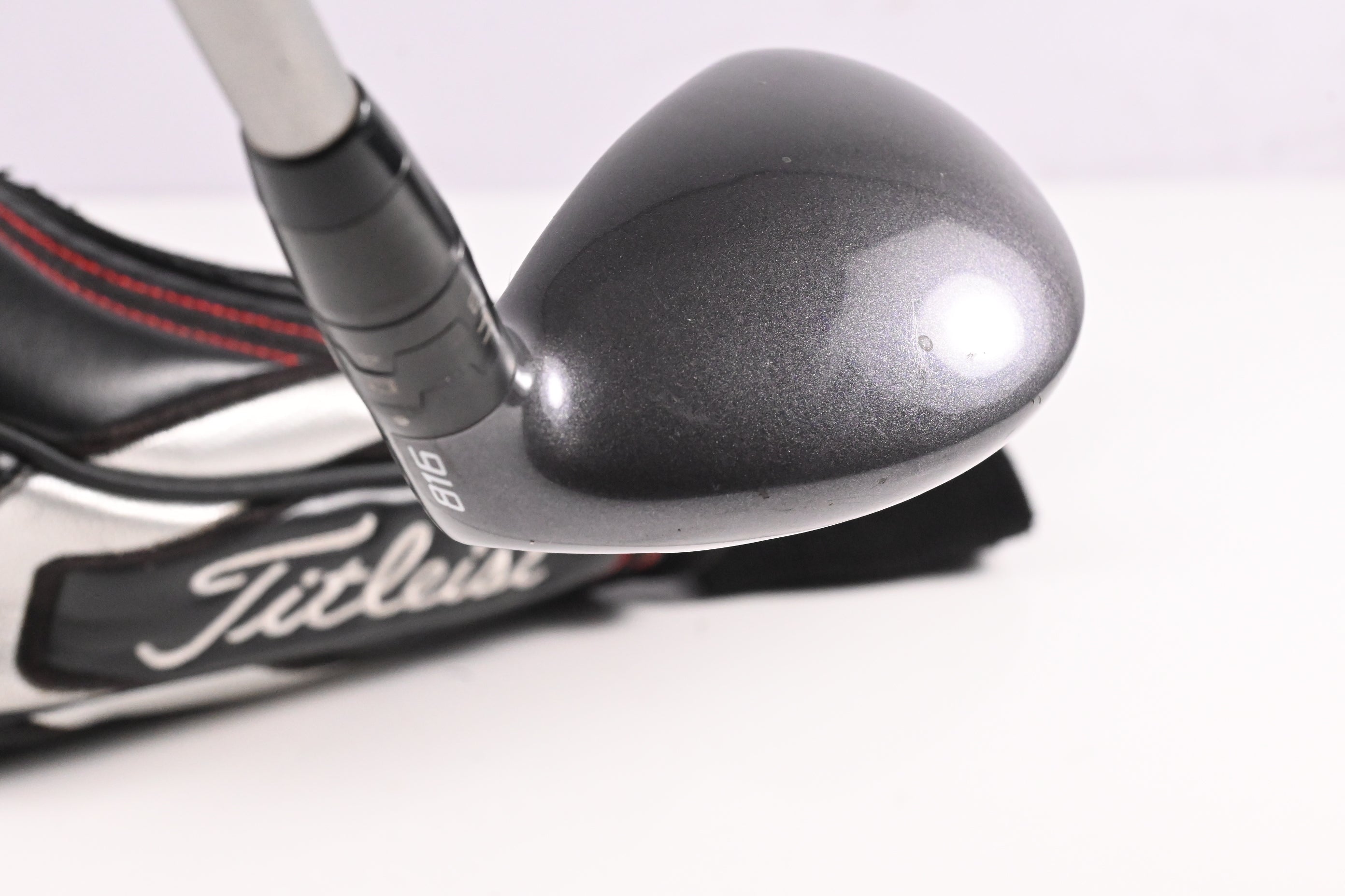 Titleist 816 H2 #3 Hybrid / 19 Degree / Regular Flex Diamana S+ 70 Shaft