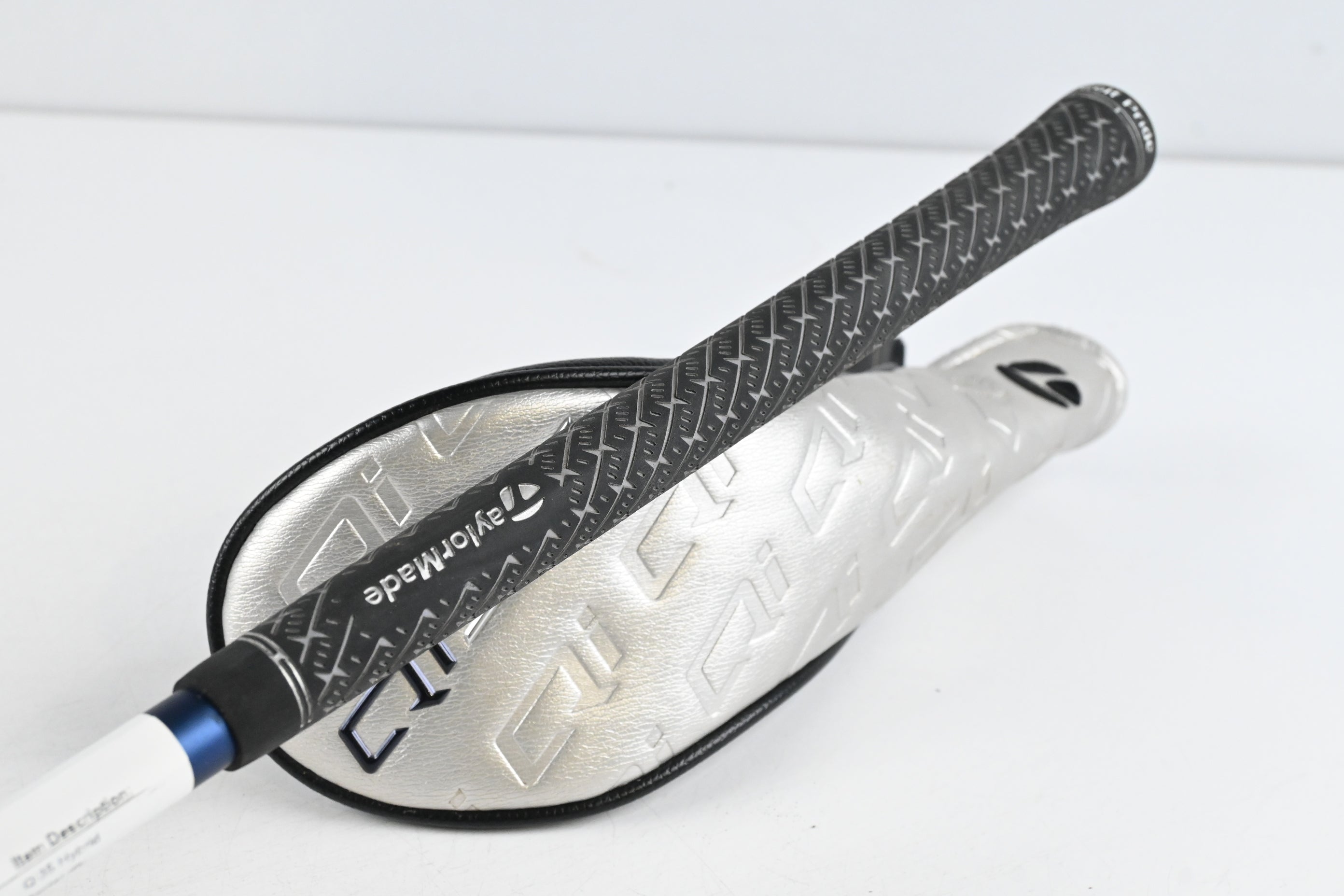 Taylormade Qi35 #4 Hybrid / 22 Degree / Regular Flex Fujikura Ventus Blue '25 6