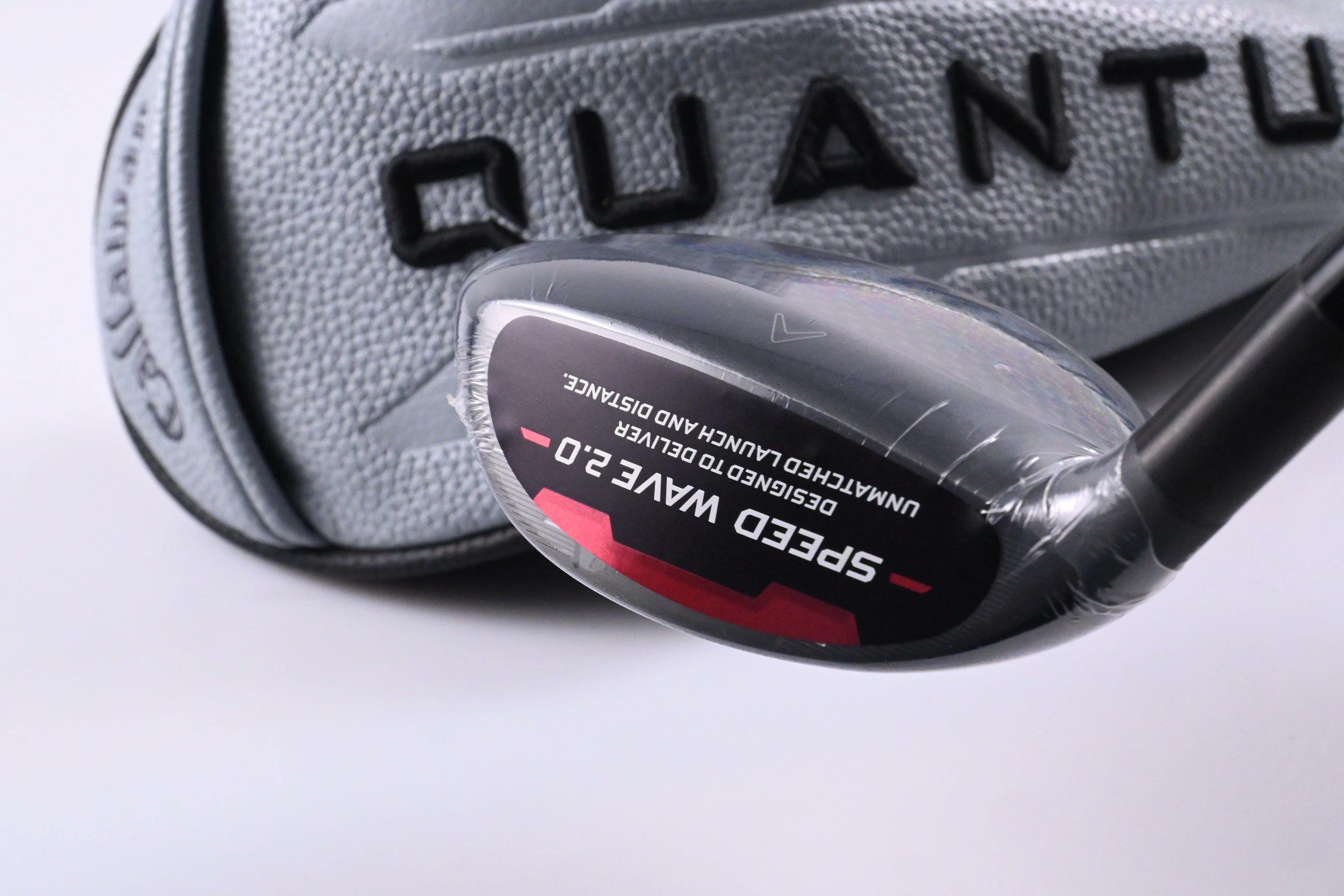 Callaway Quantum Max #7 Wood / 21 Degree / Regular Flex Denali Frost Silver 60