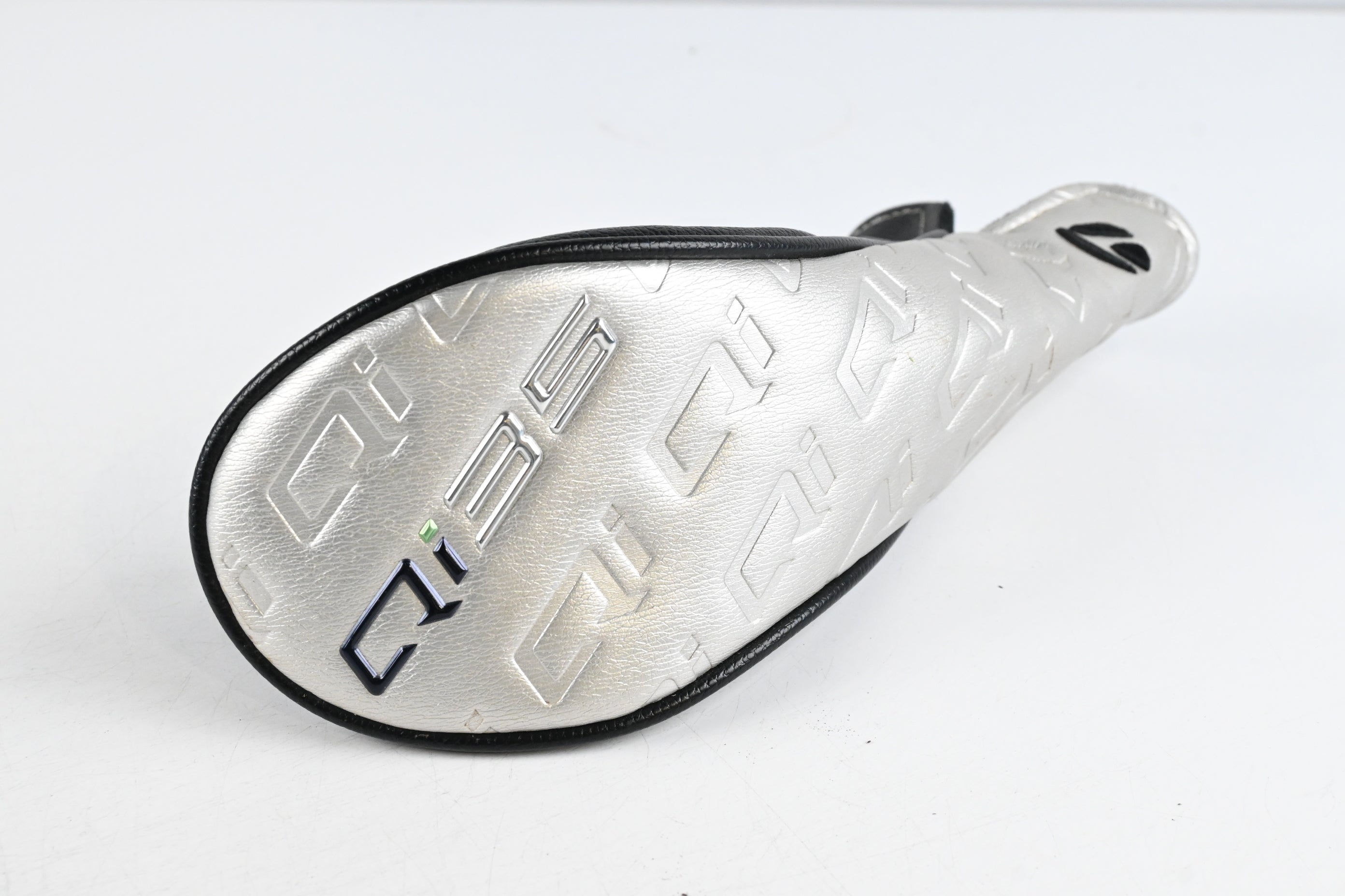 Taylormade Qi35 #4 Hybrid / 22 Degree / Regular Flex Fujikura Ventus Blue '25 6