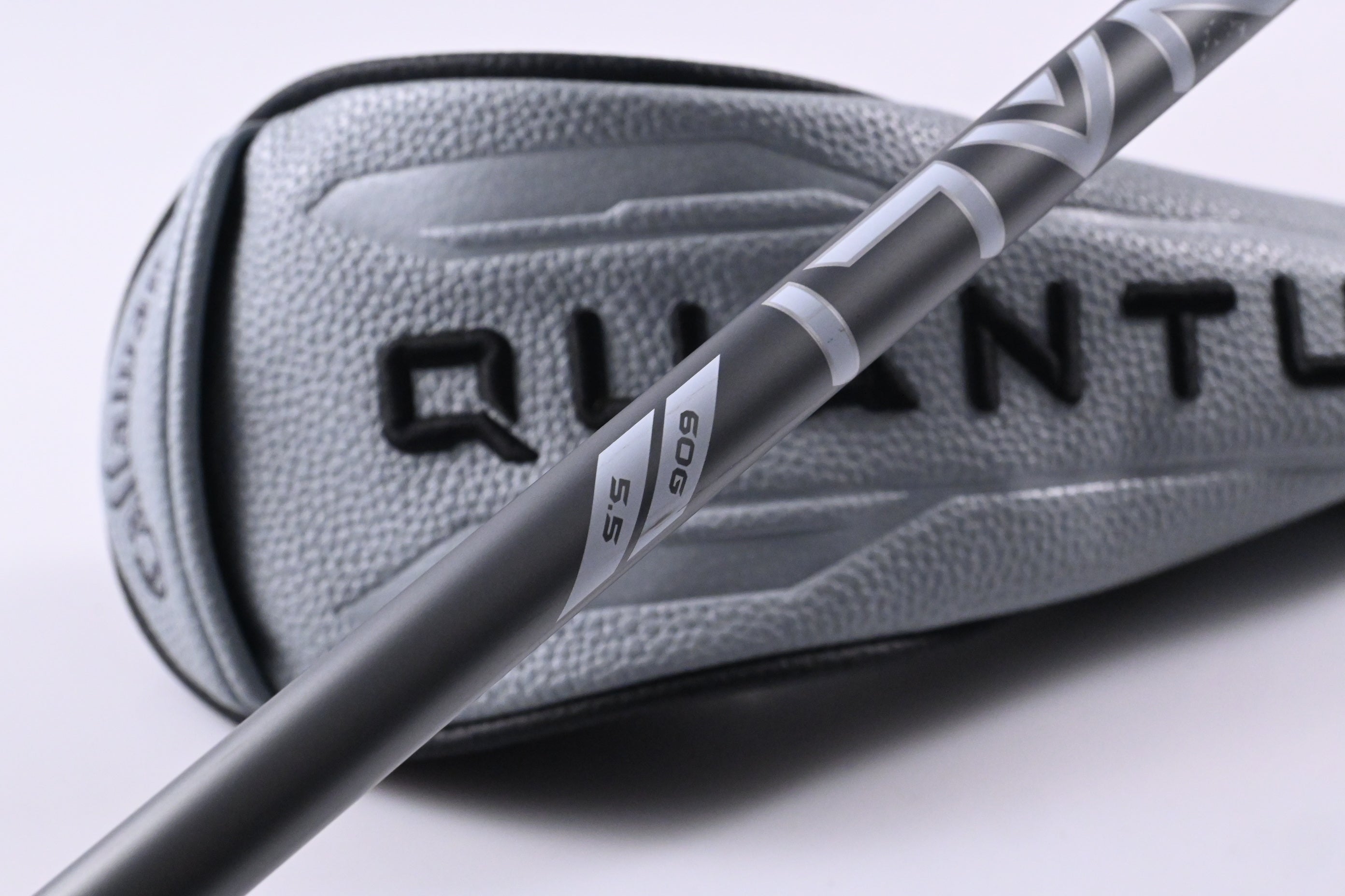 Callaway Quantum Max #7 Wood / 21 Degree / Regular Flex Denali Frost Silver 60