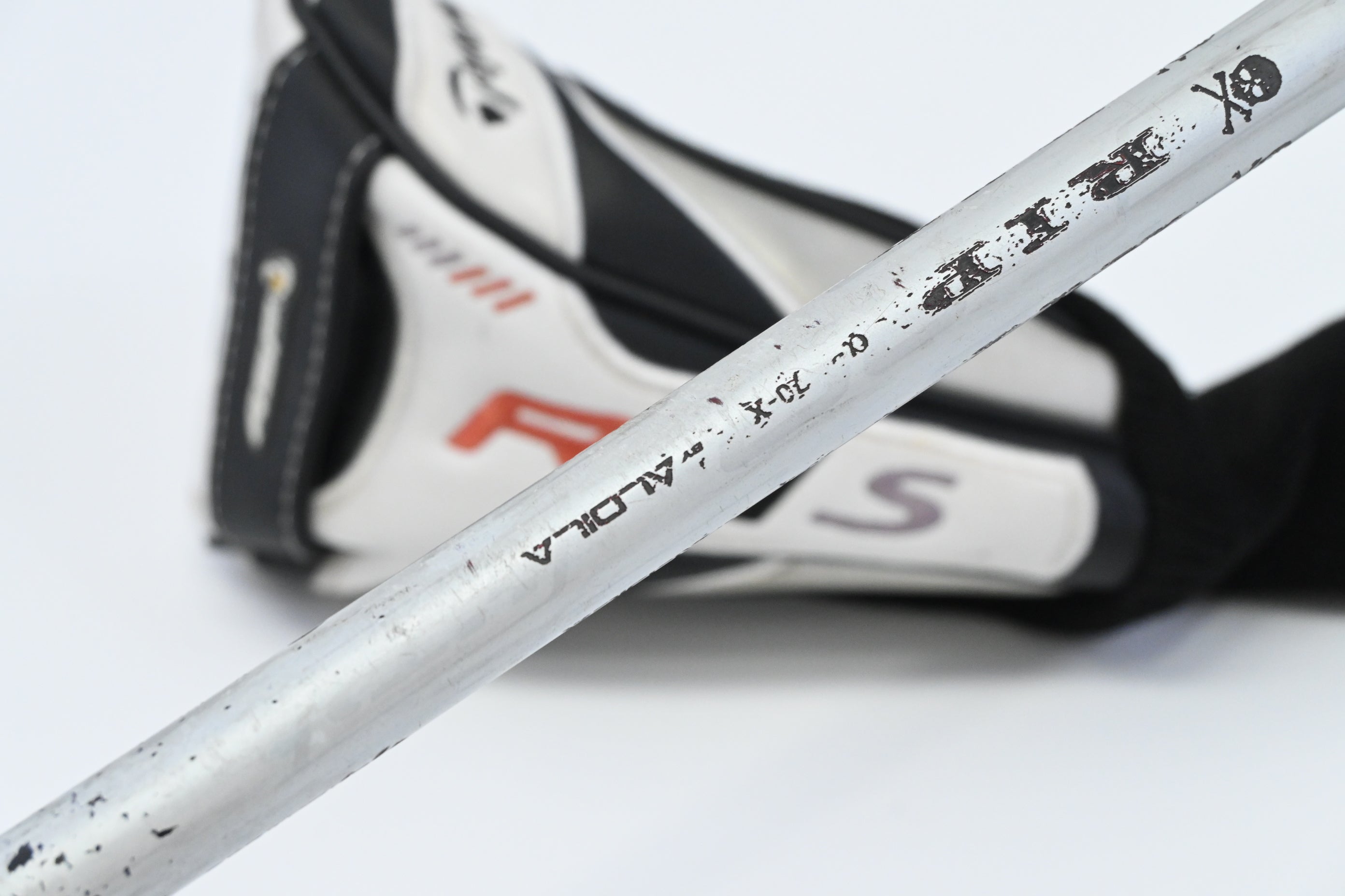 Taylormade R11S #4 Wood / 17 Degree / X-Flex Aldila RIP 70 Shaft