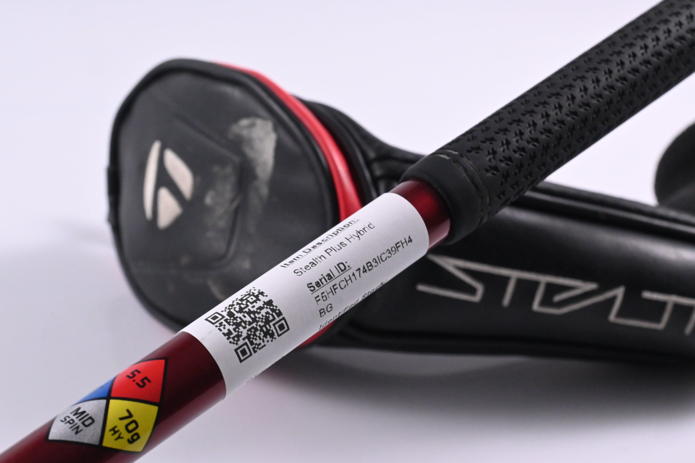 Taylormade Stealth Plus #4 Hybrid / 22 Degree / Regular Flex HZRDUS RDX Smoke 70