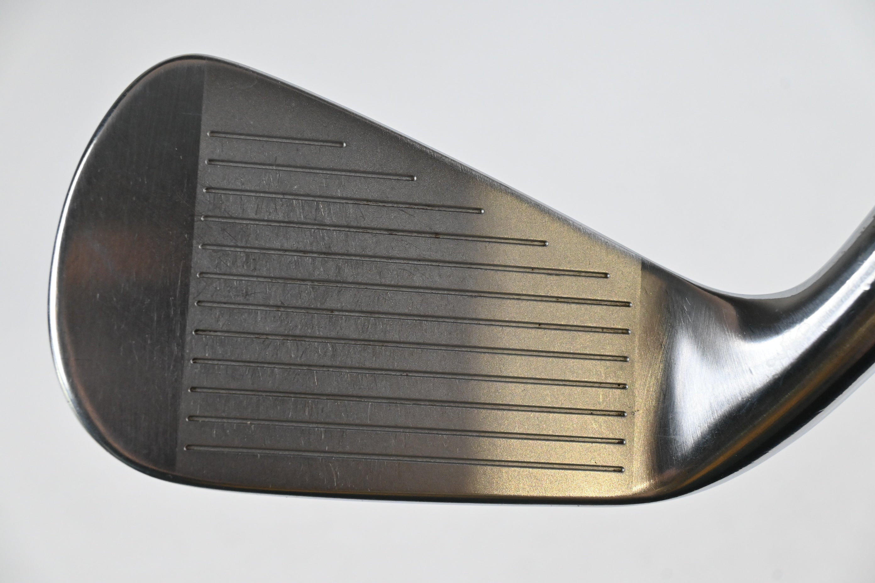 Titleist T200 2019 #6 Iron / Regular Flex AMT Tour White R300 Shaft